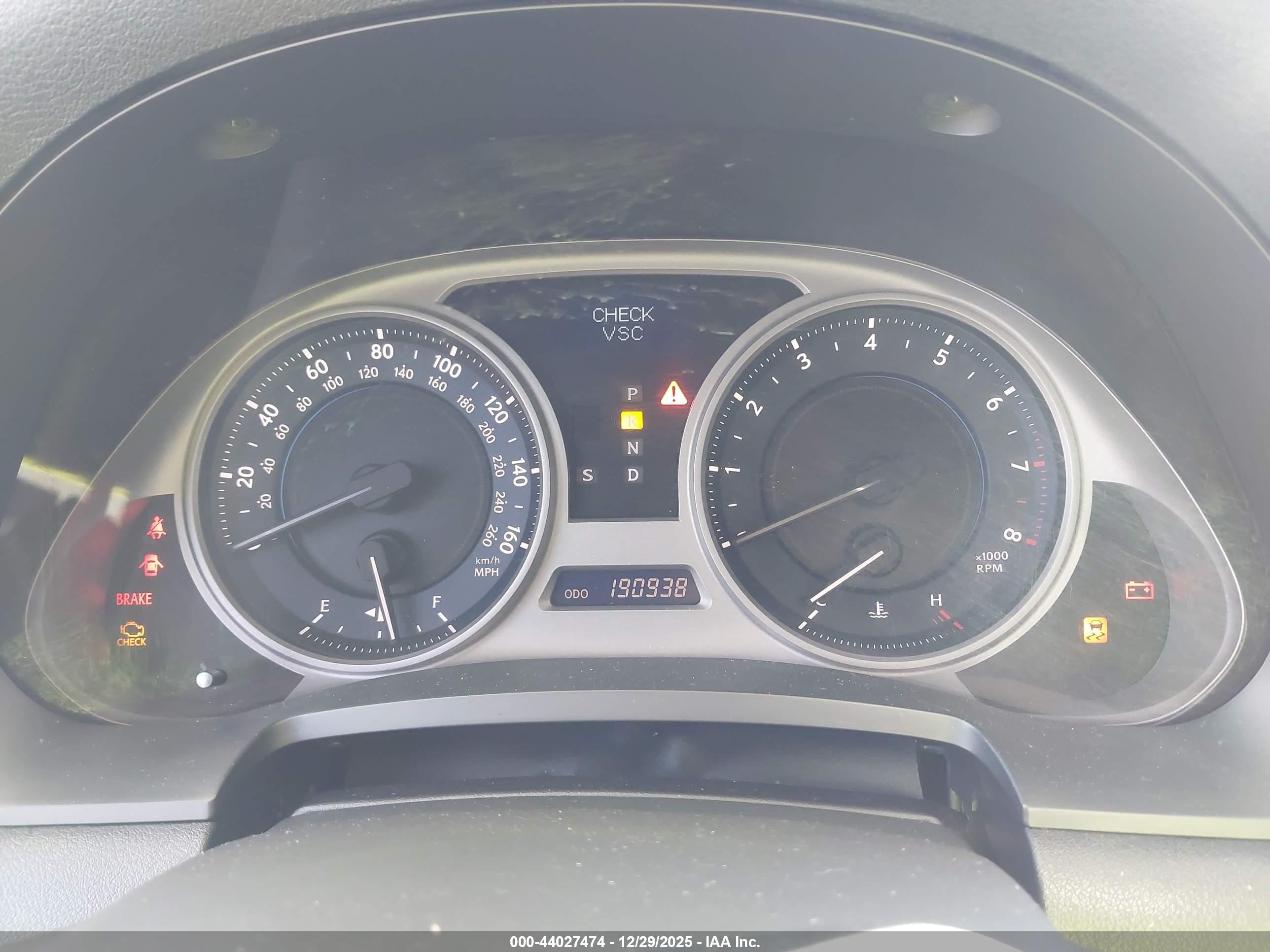 LEXUS IS image 7