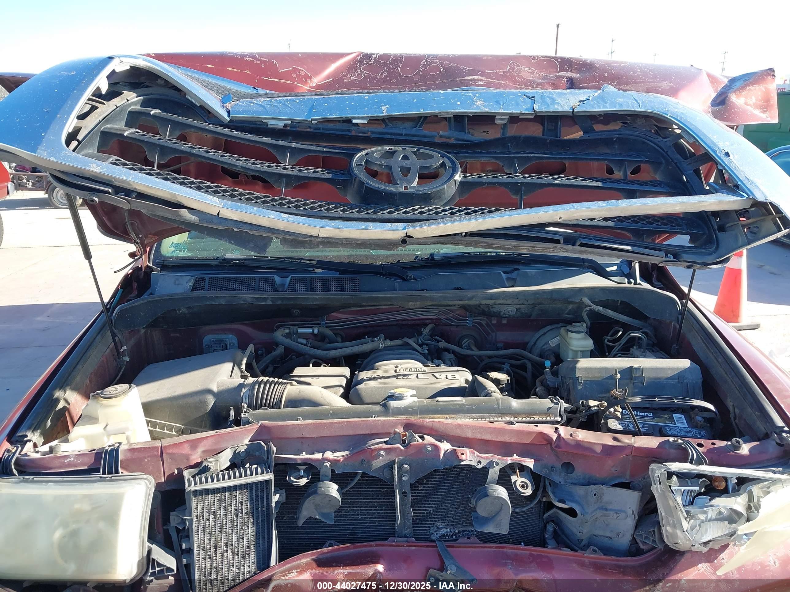 TOYOTA TUNDRA image 10