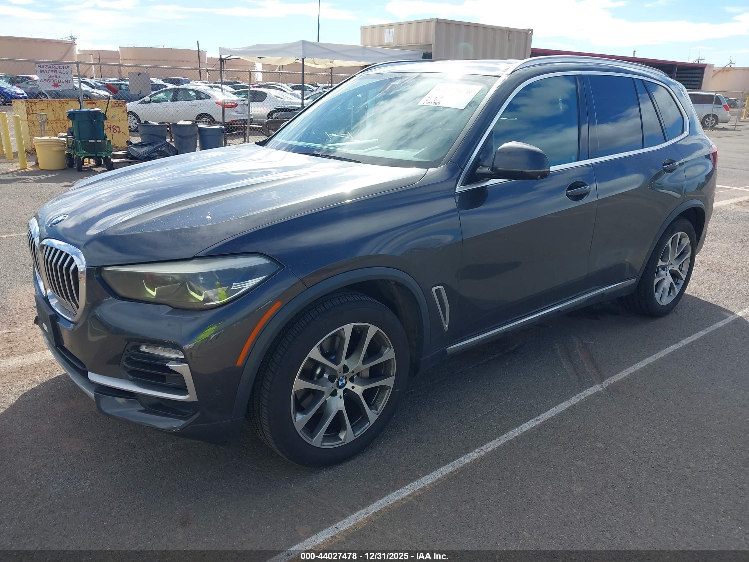 BMW X5 image 2