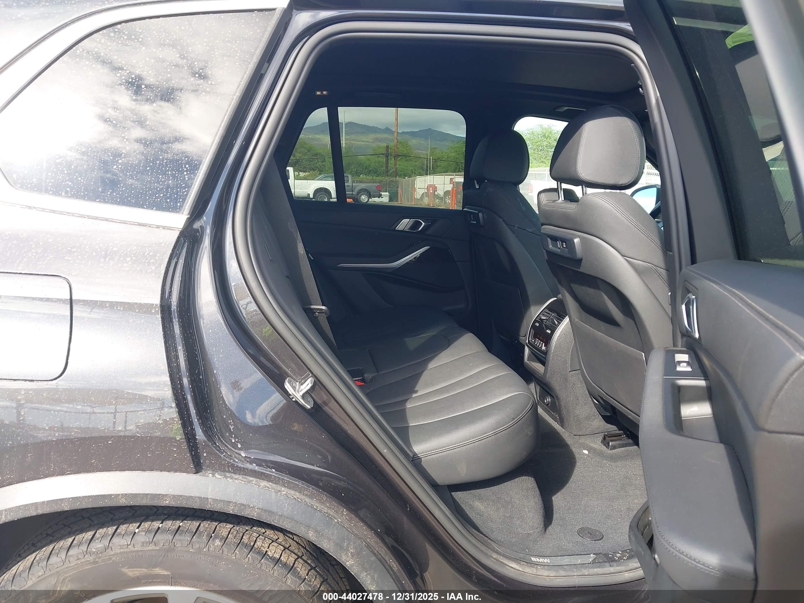 BMW X5 image 8