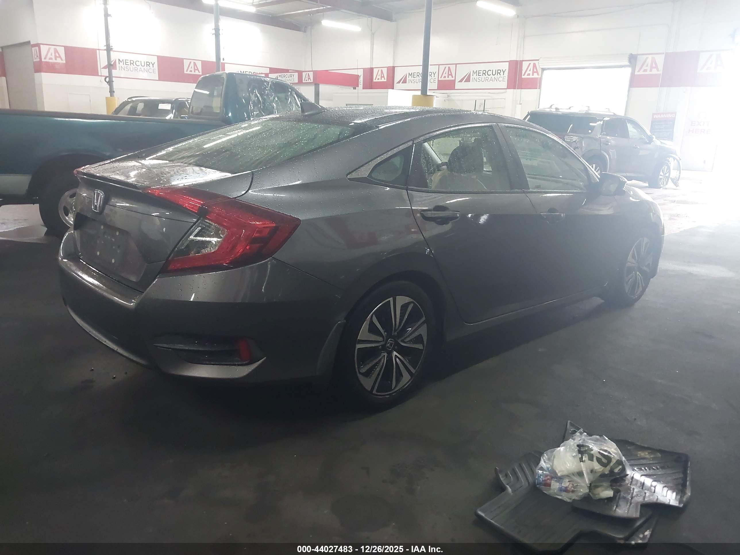 HONDA CIVIC image 4