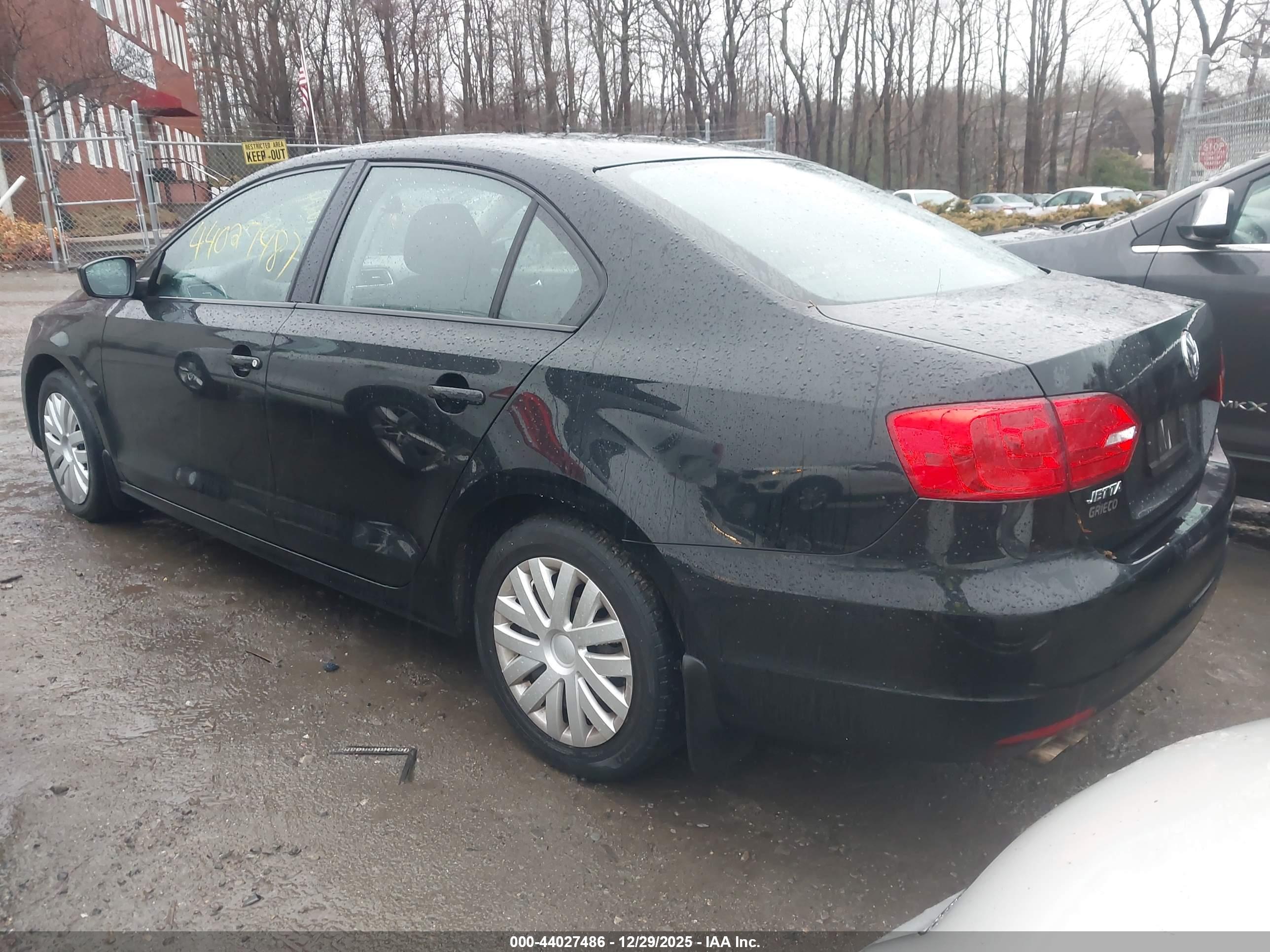VOLKSWAGEN JETTA image 3