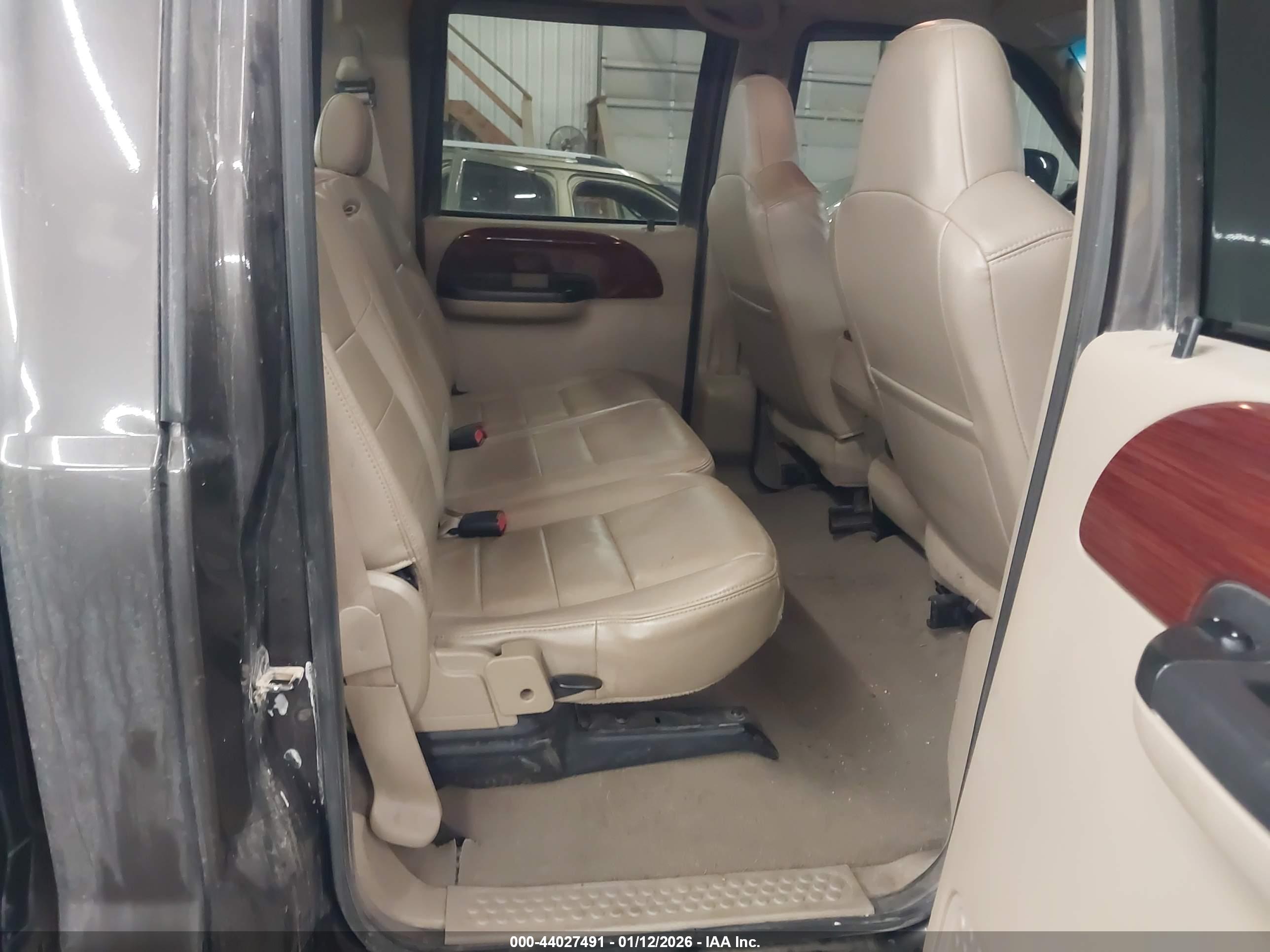 FORD F-350 image 7