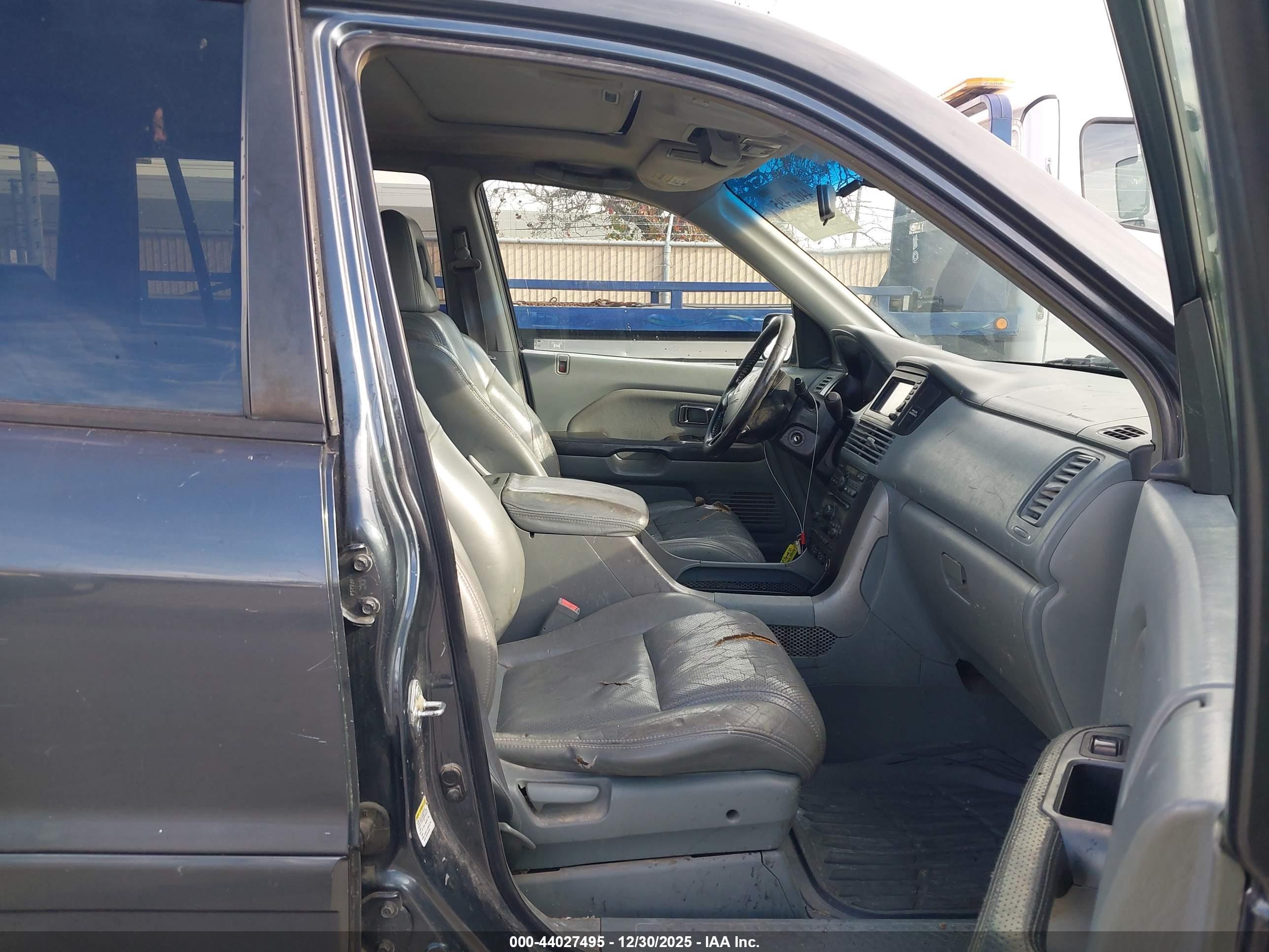 HONDA PILOT image 5