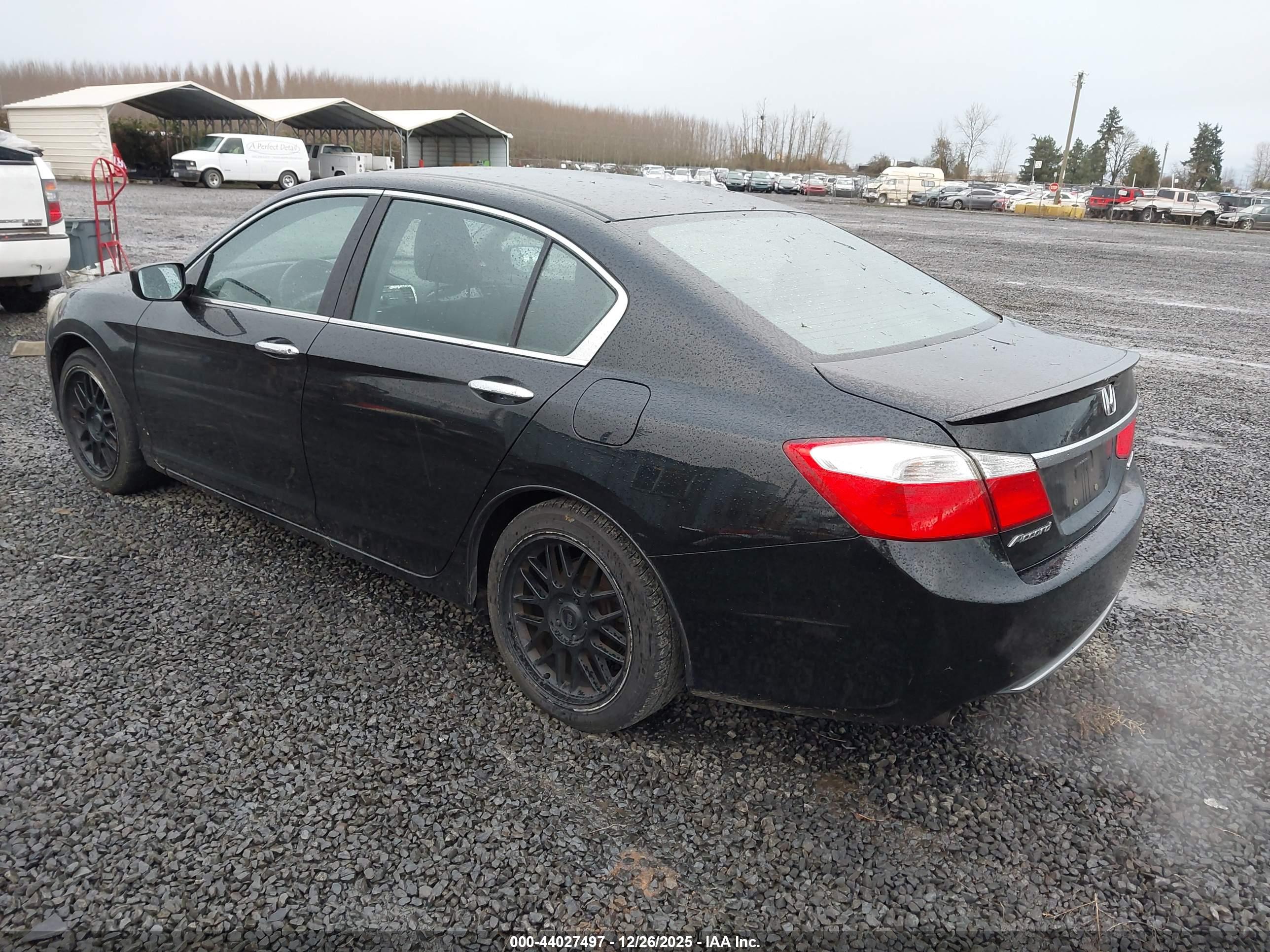HONDA ACCORD image 3