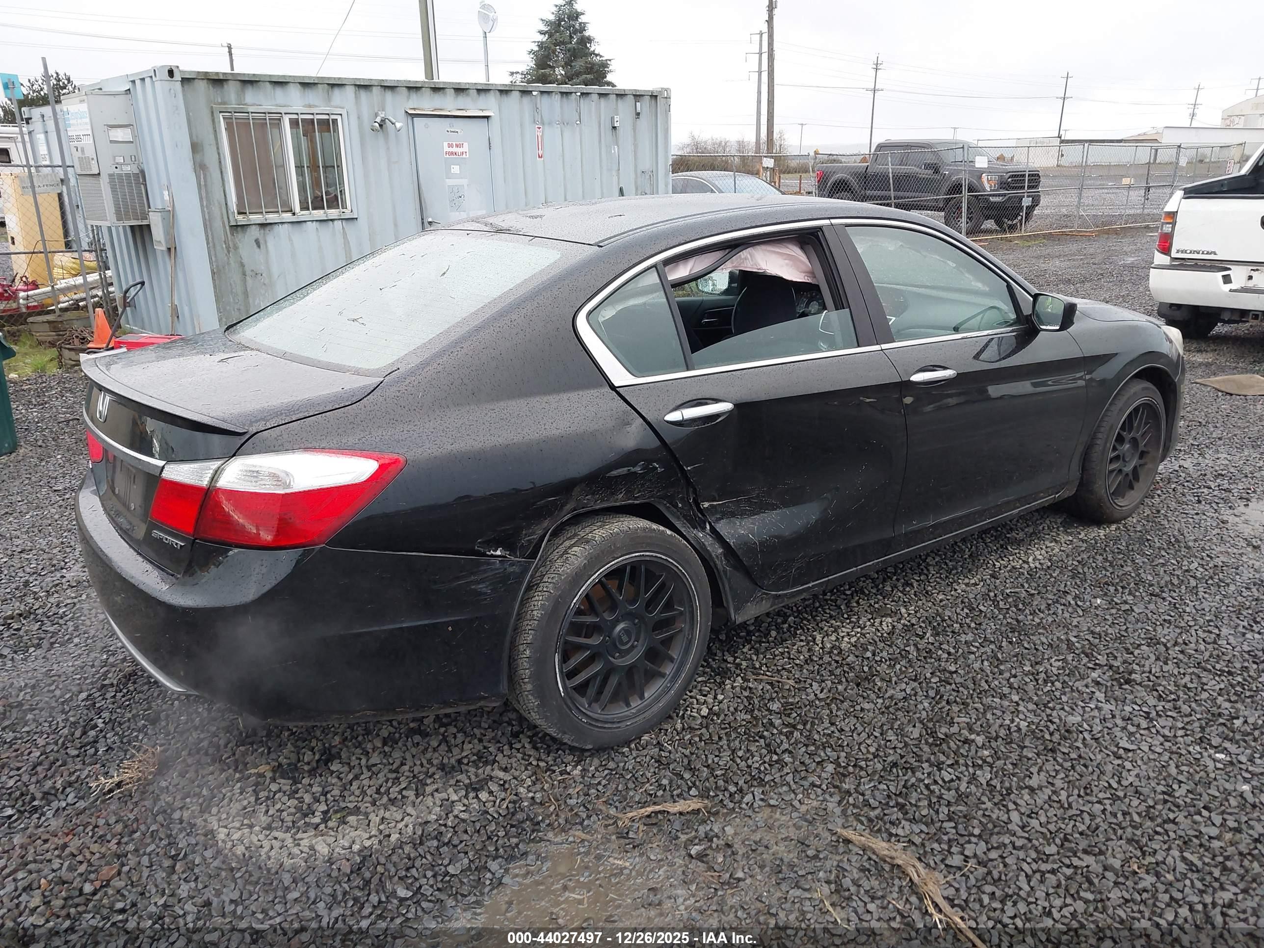 HONDA ACCORD image 4