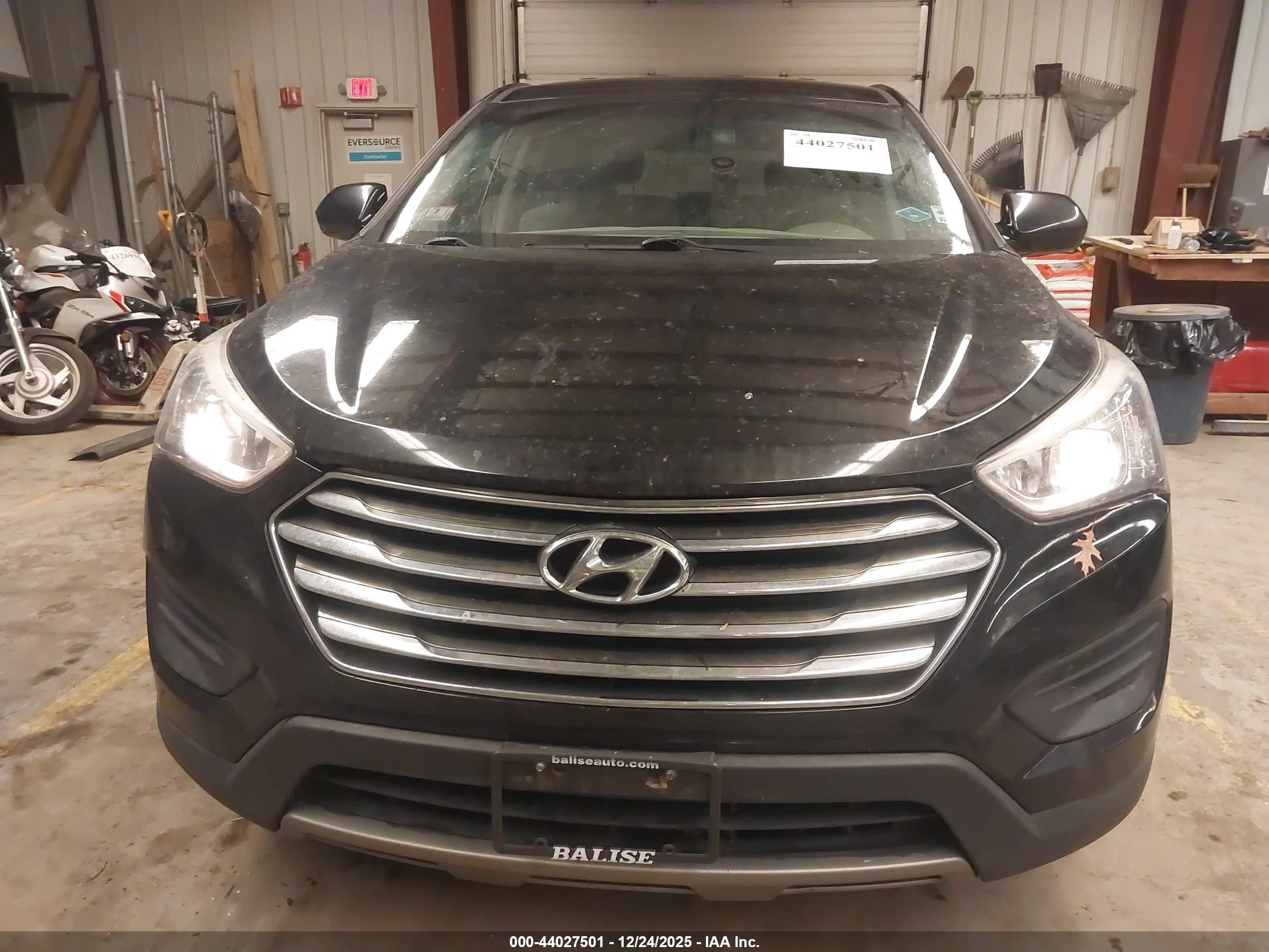 HYUNDAI SANTA image 6