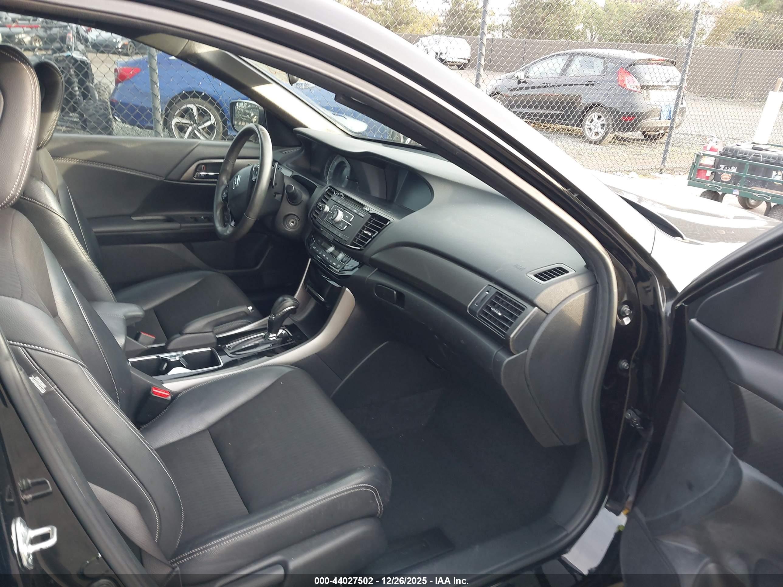 HONDA ACCORD image 5