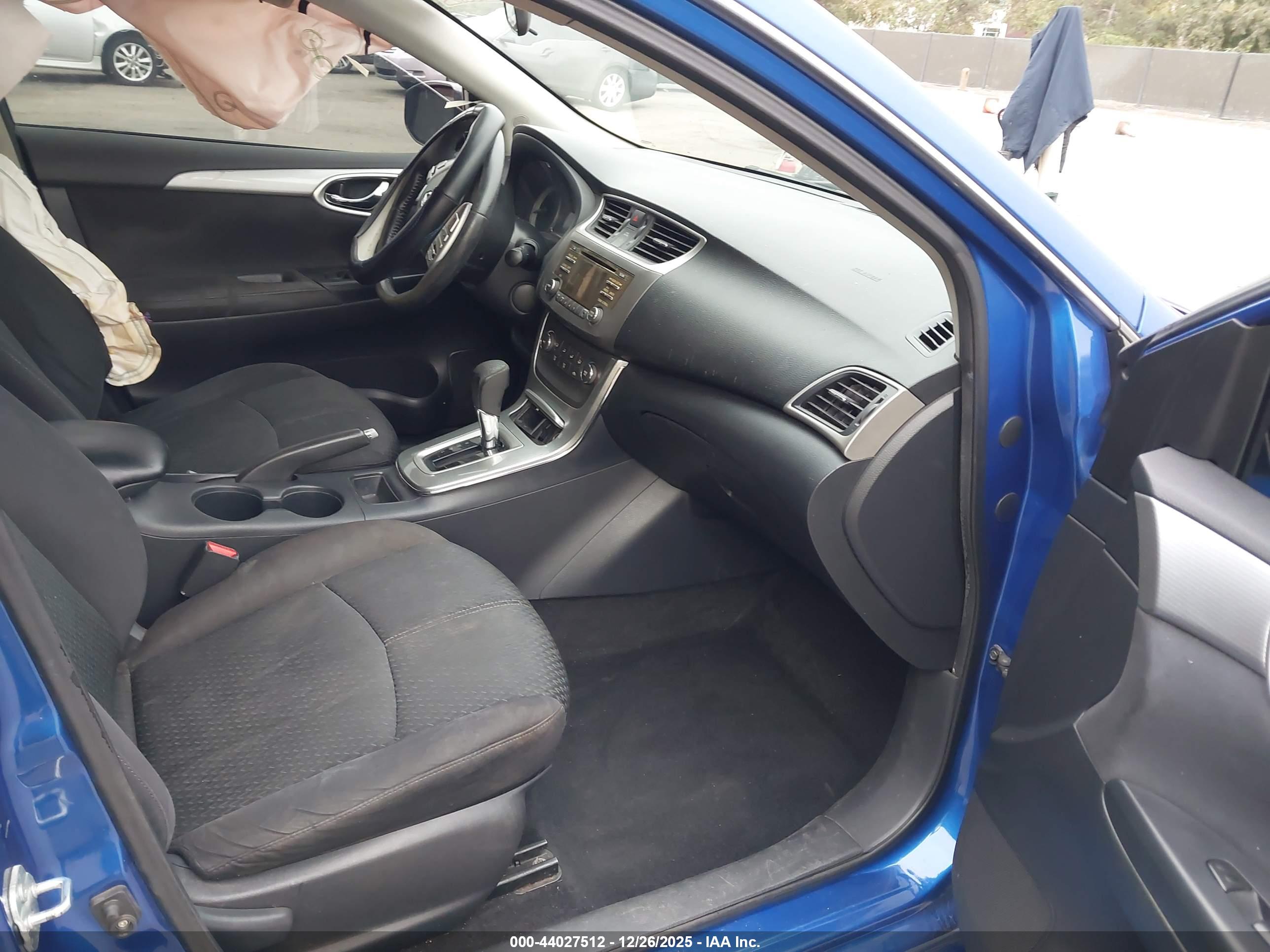 NISSAN SENTRA image 5