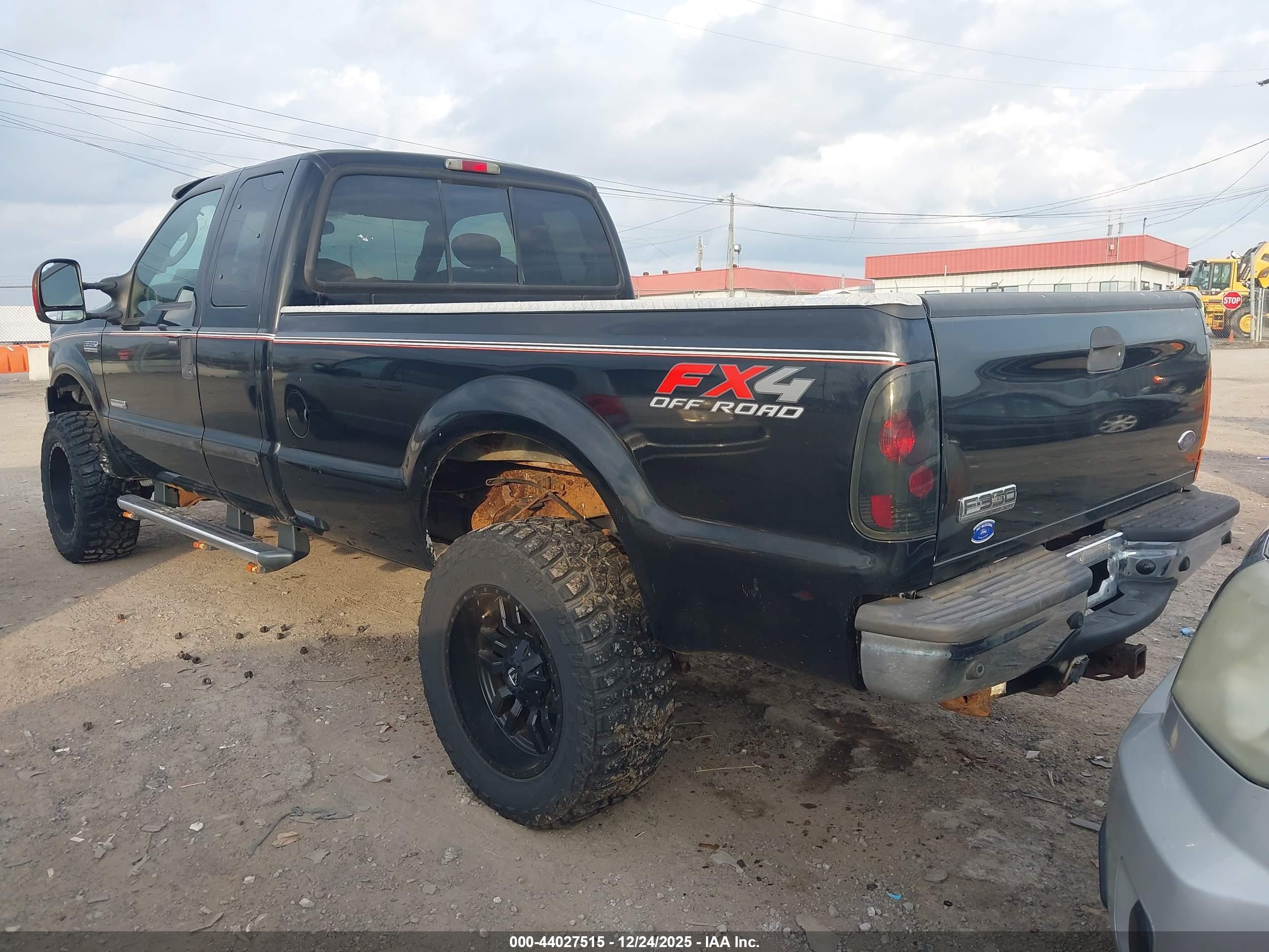 FORD F-350 image 3