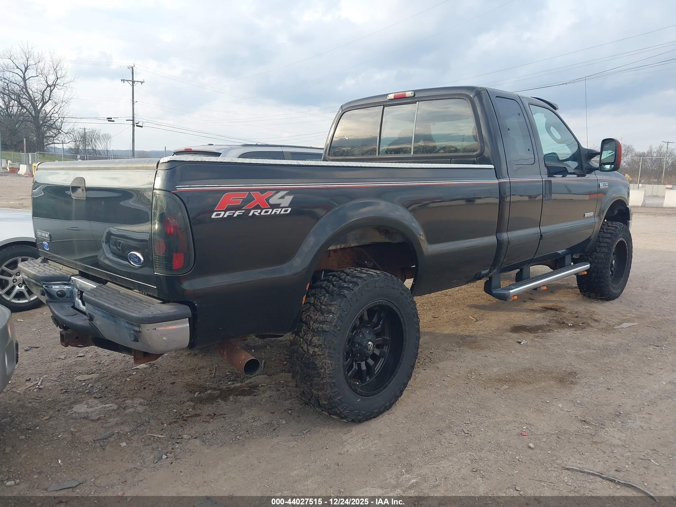 FORD F-350 image 4