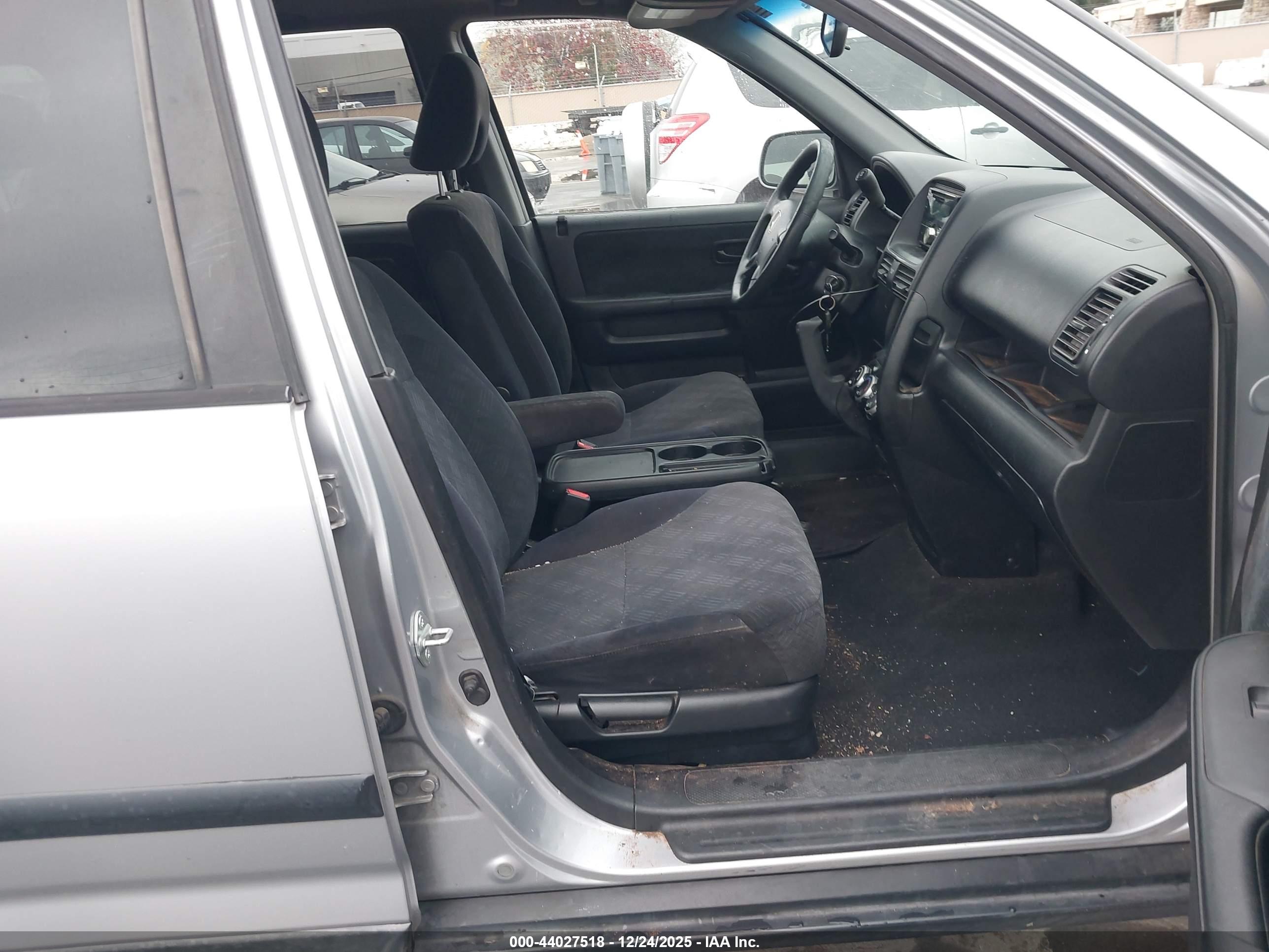 HONDA CR-V image 5