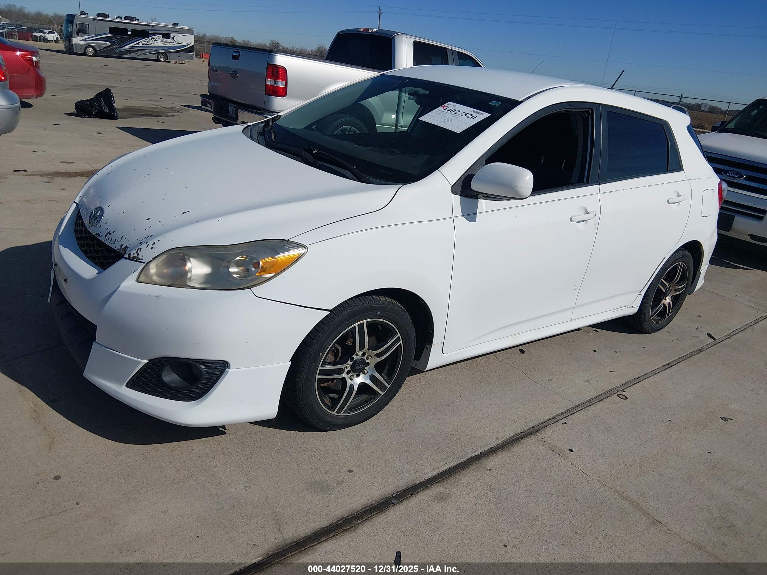 TOYOTA MATRIX image 2