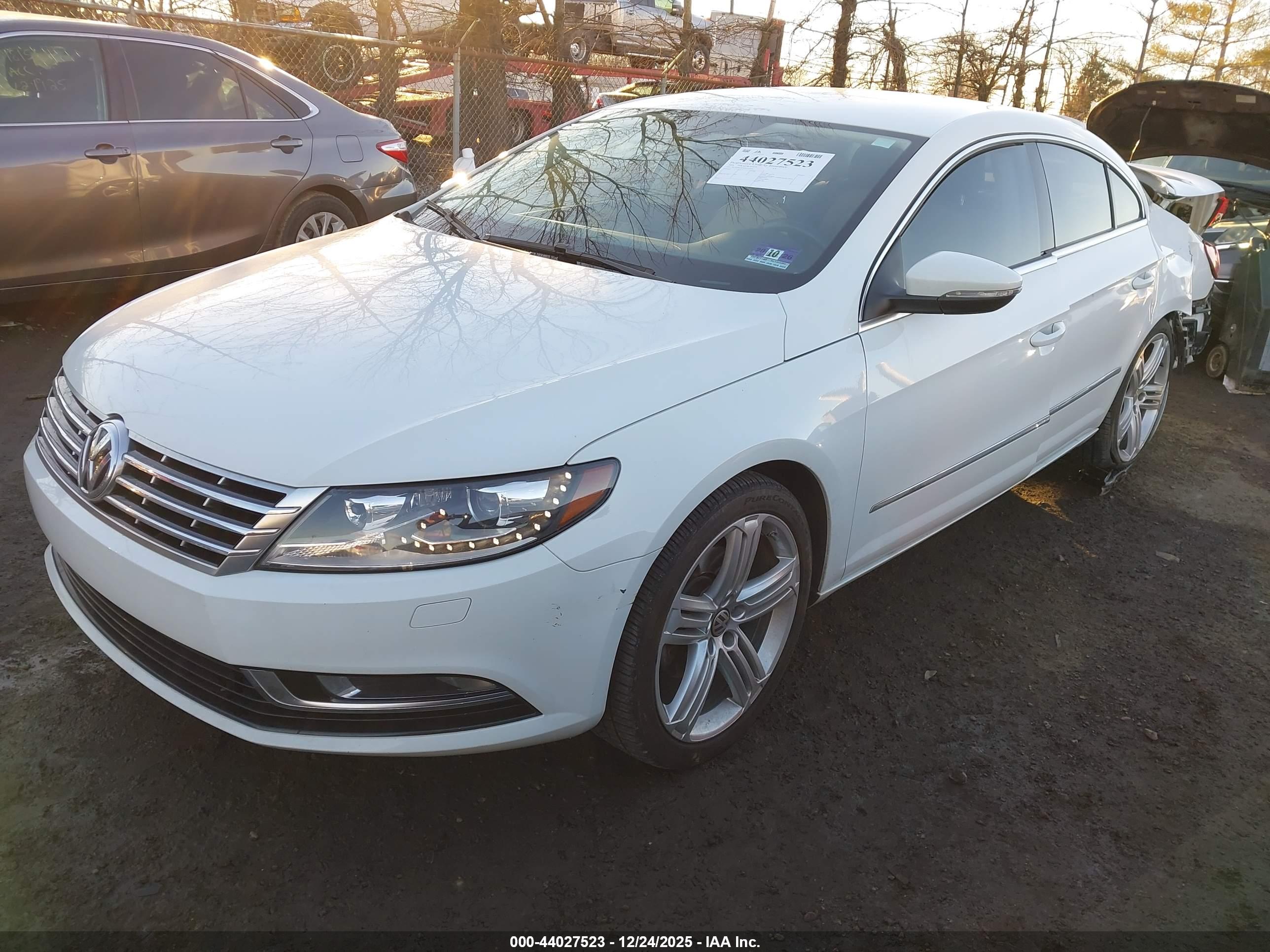 VOLKSWAGEN CC image 2
