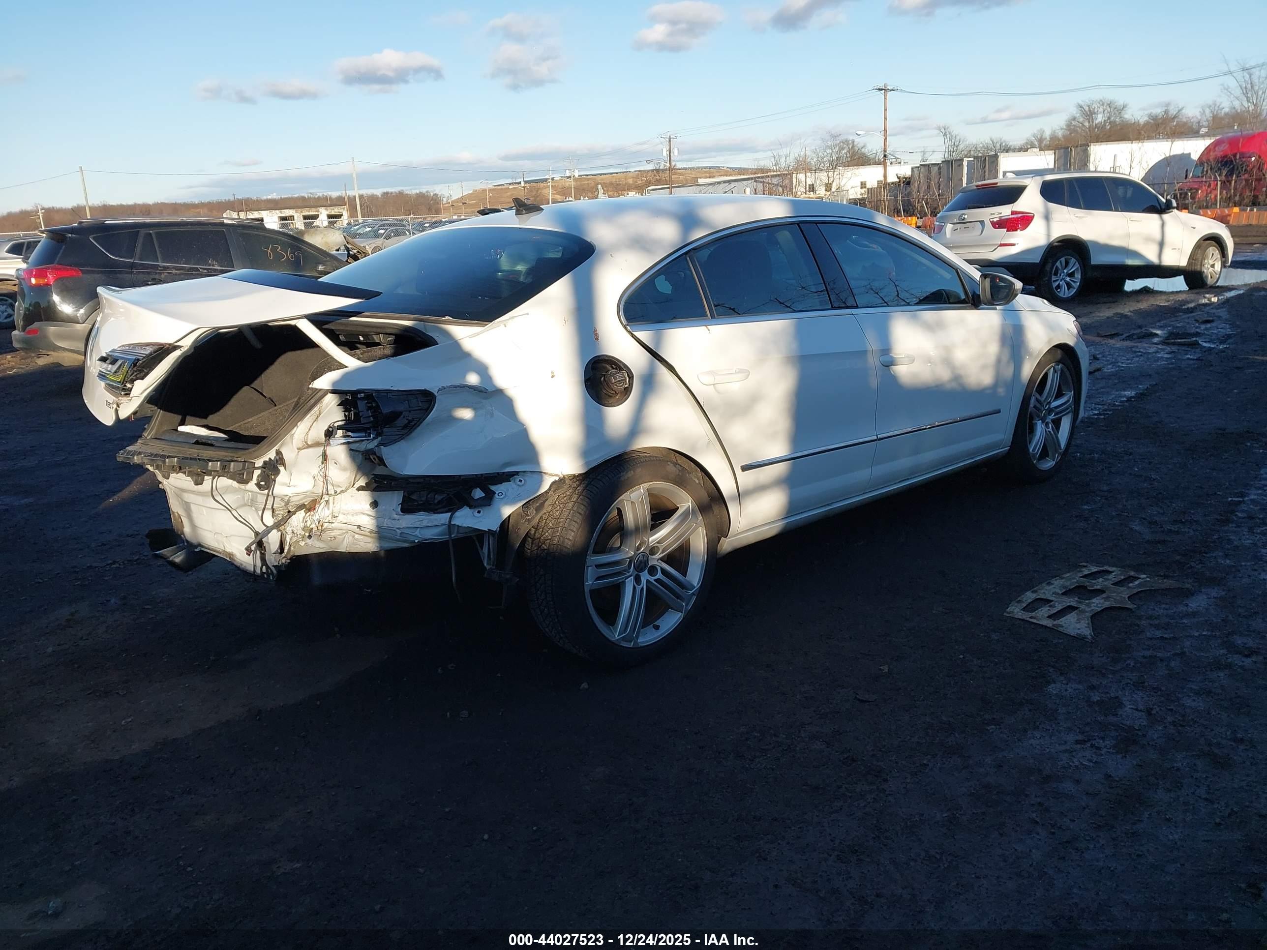 VOLKSWAGEN CC image 4