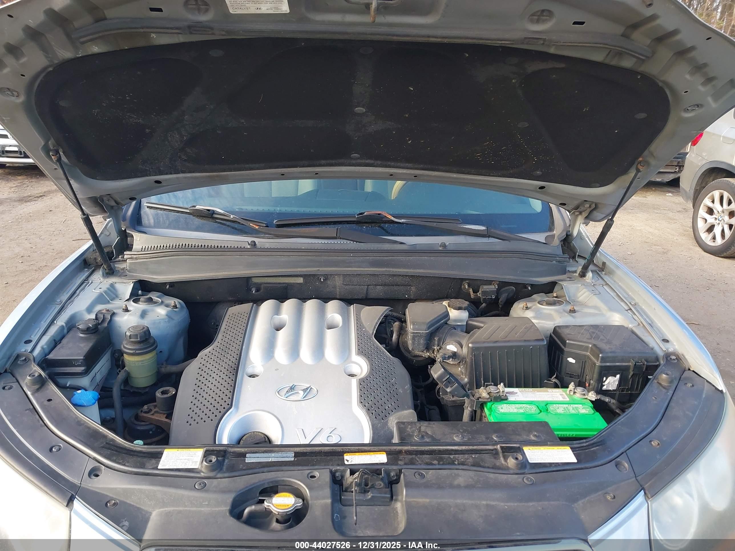 HYUNDAI SANTA image 10