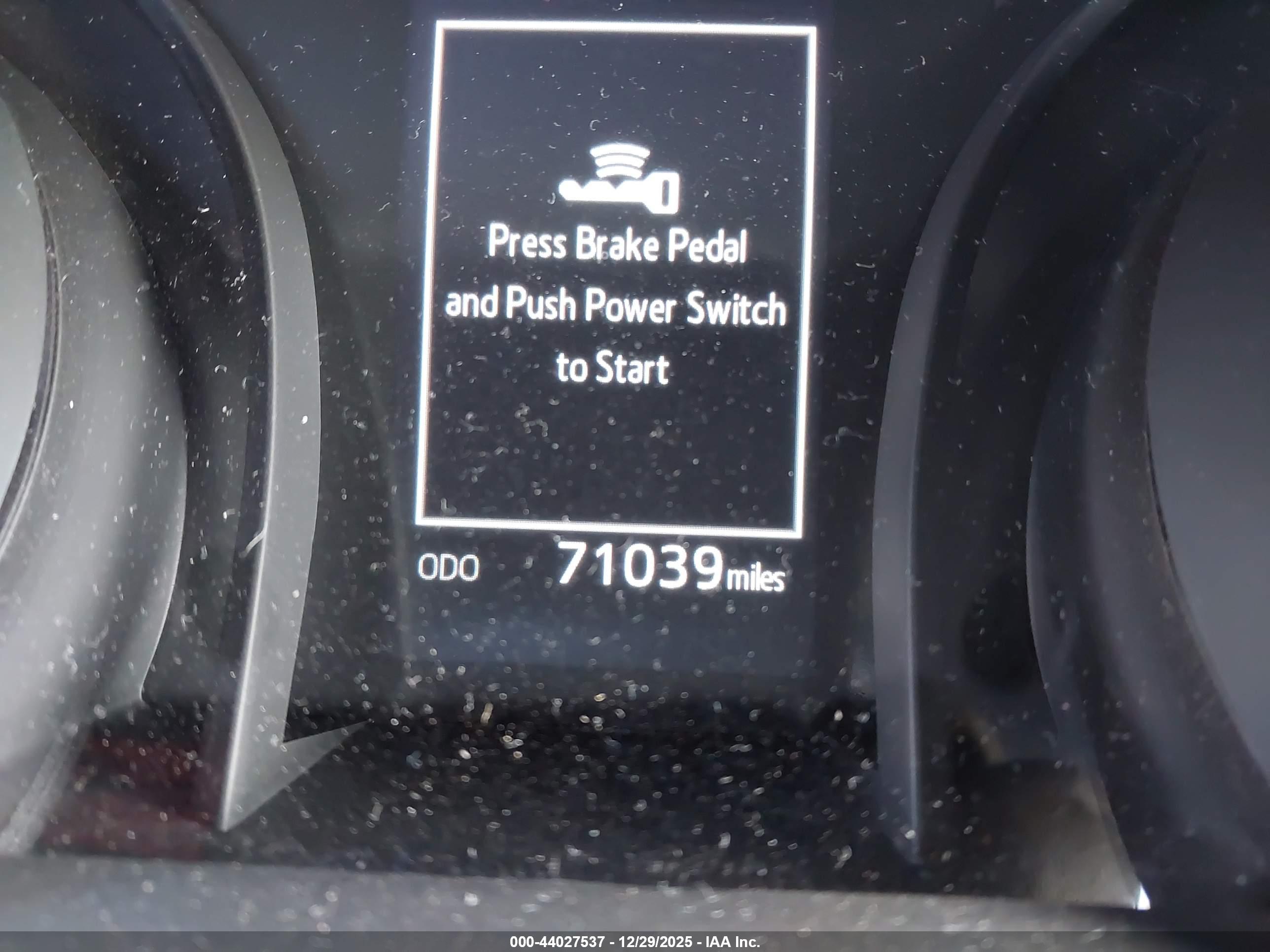 TOYOTA CAMRY image 7
