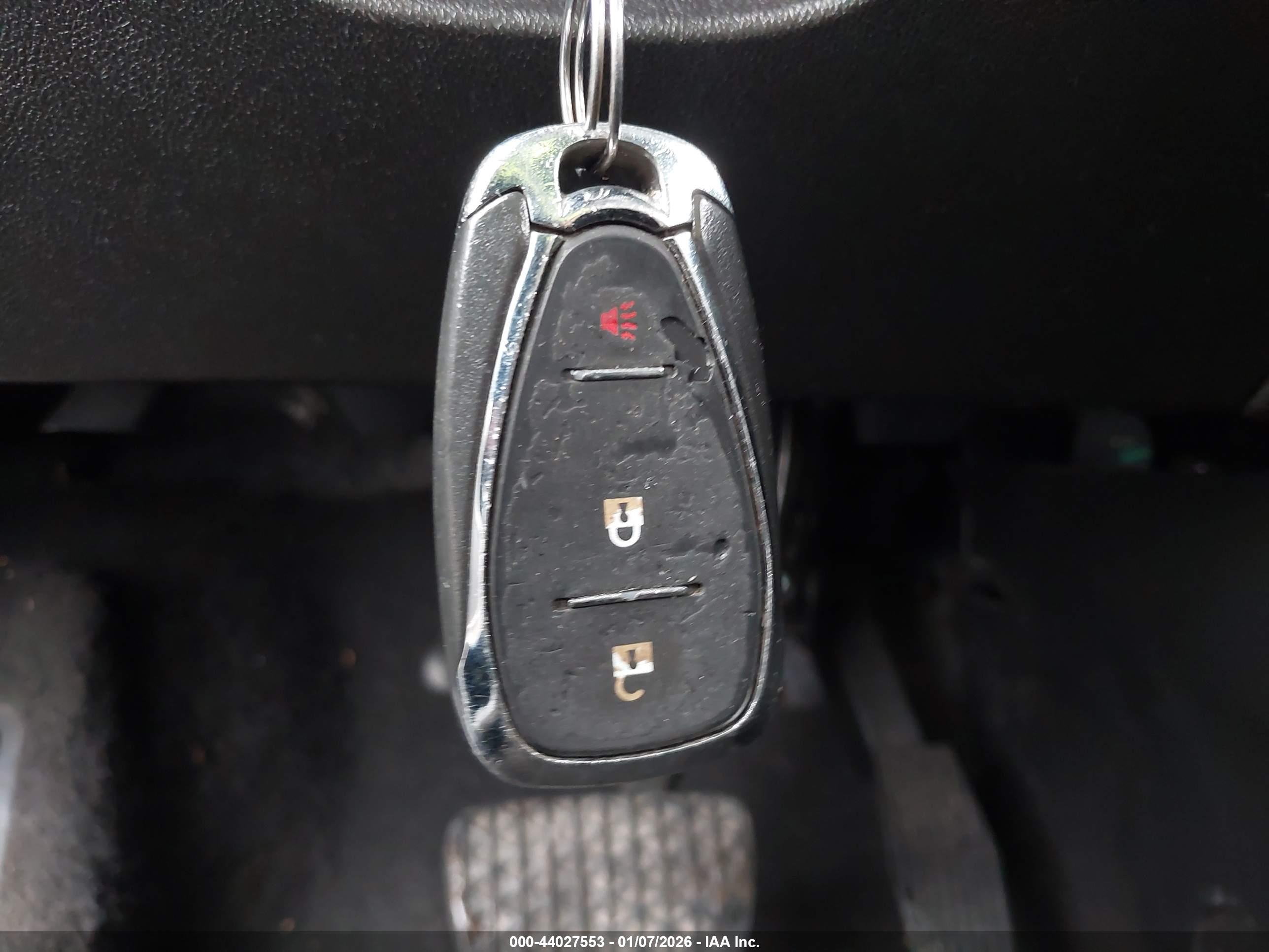 CHEVROLET EQUINOX image 11