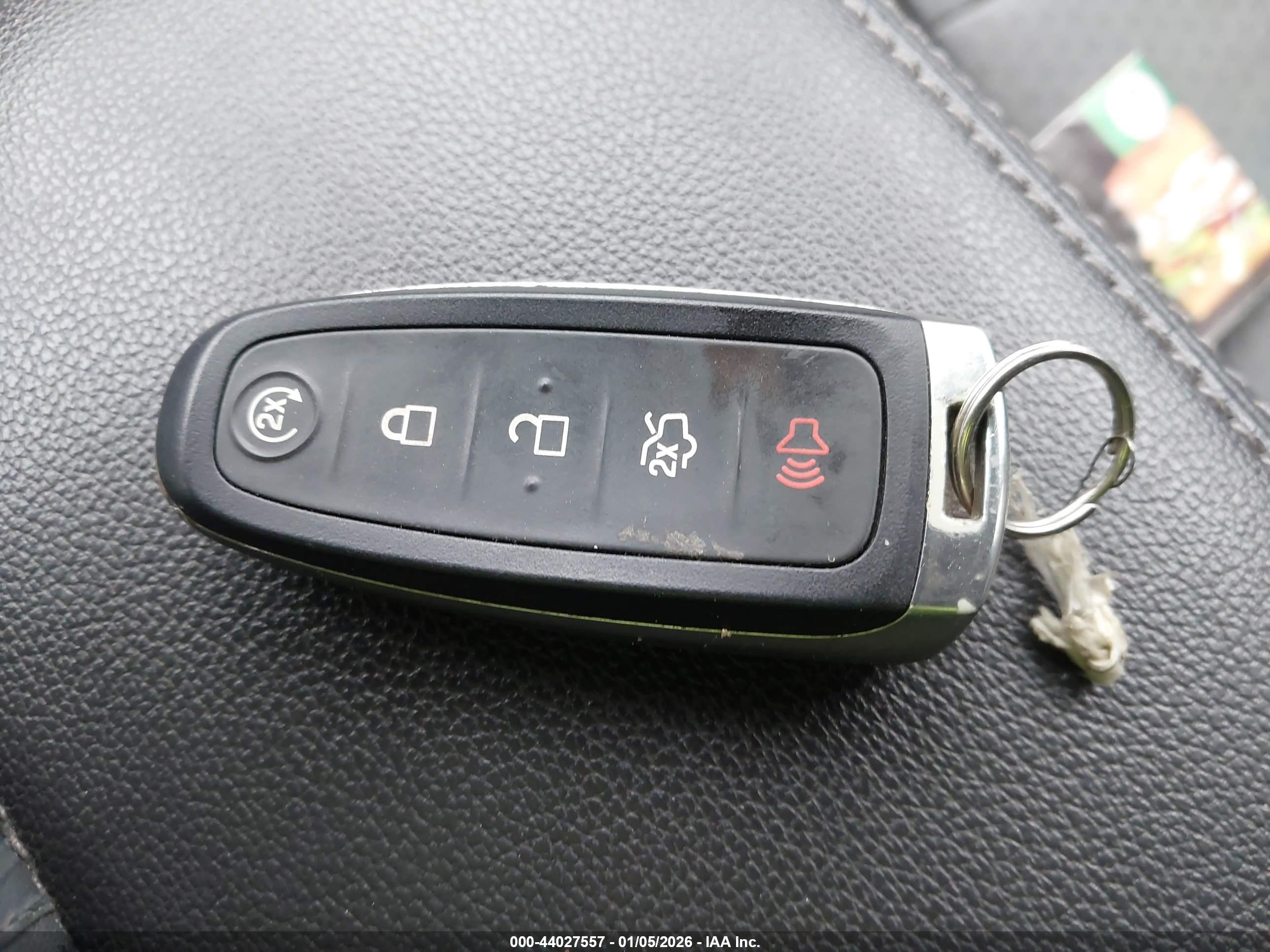 FORD ESCAPE image 11