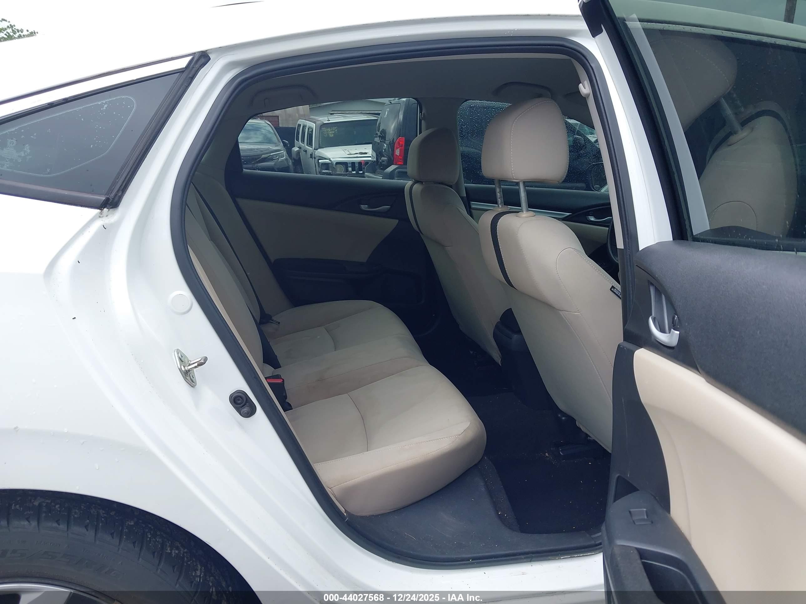 HONDA CIVIC image 8