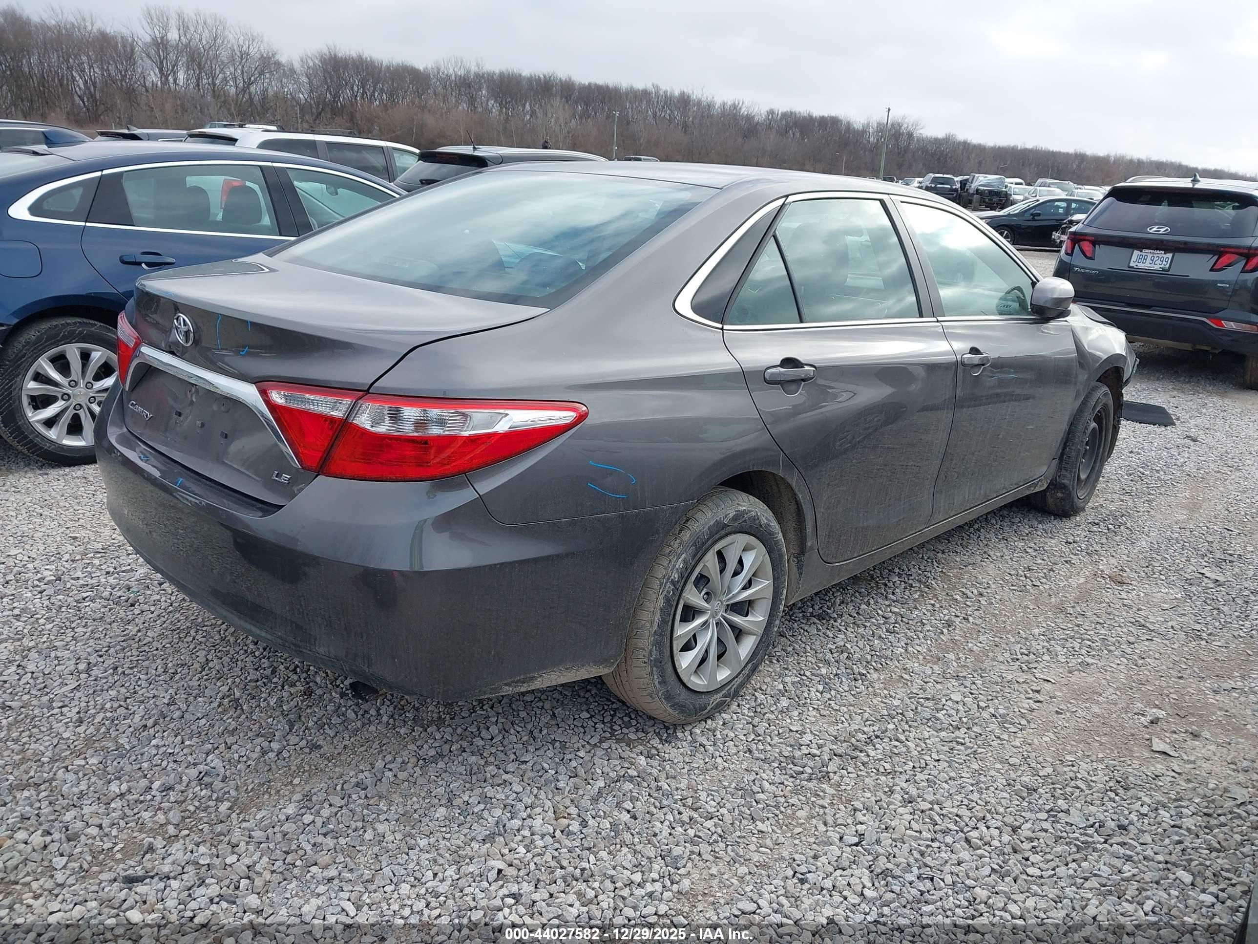 TOYOTA CAMRY image 4