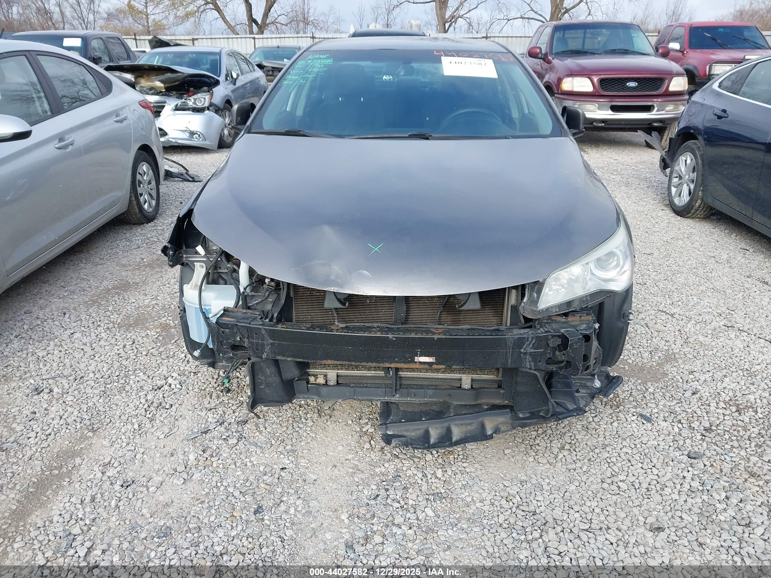 TOYOTA CAMRY image 6