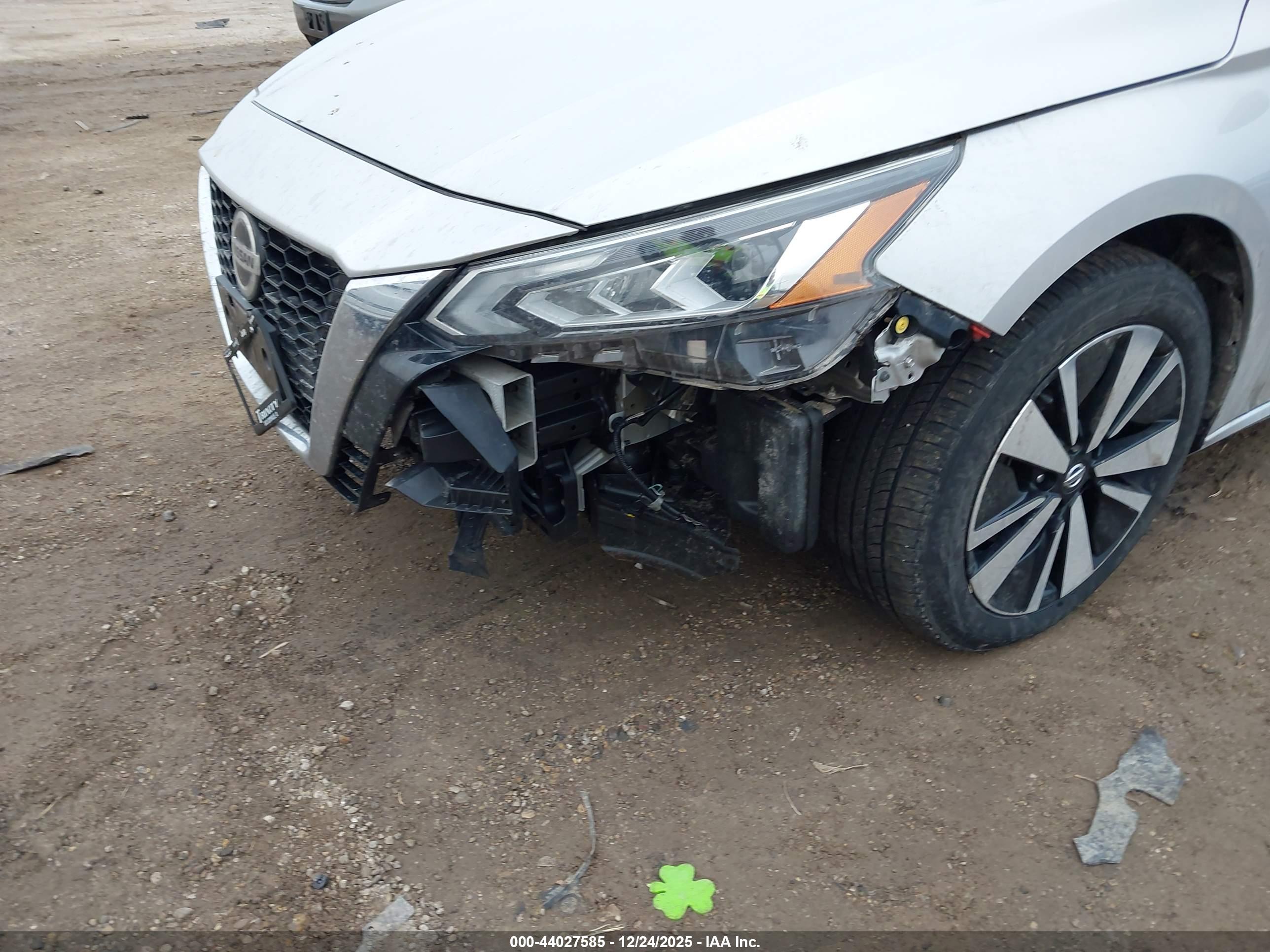 NISSAN ALTIMA image 6