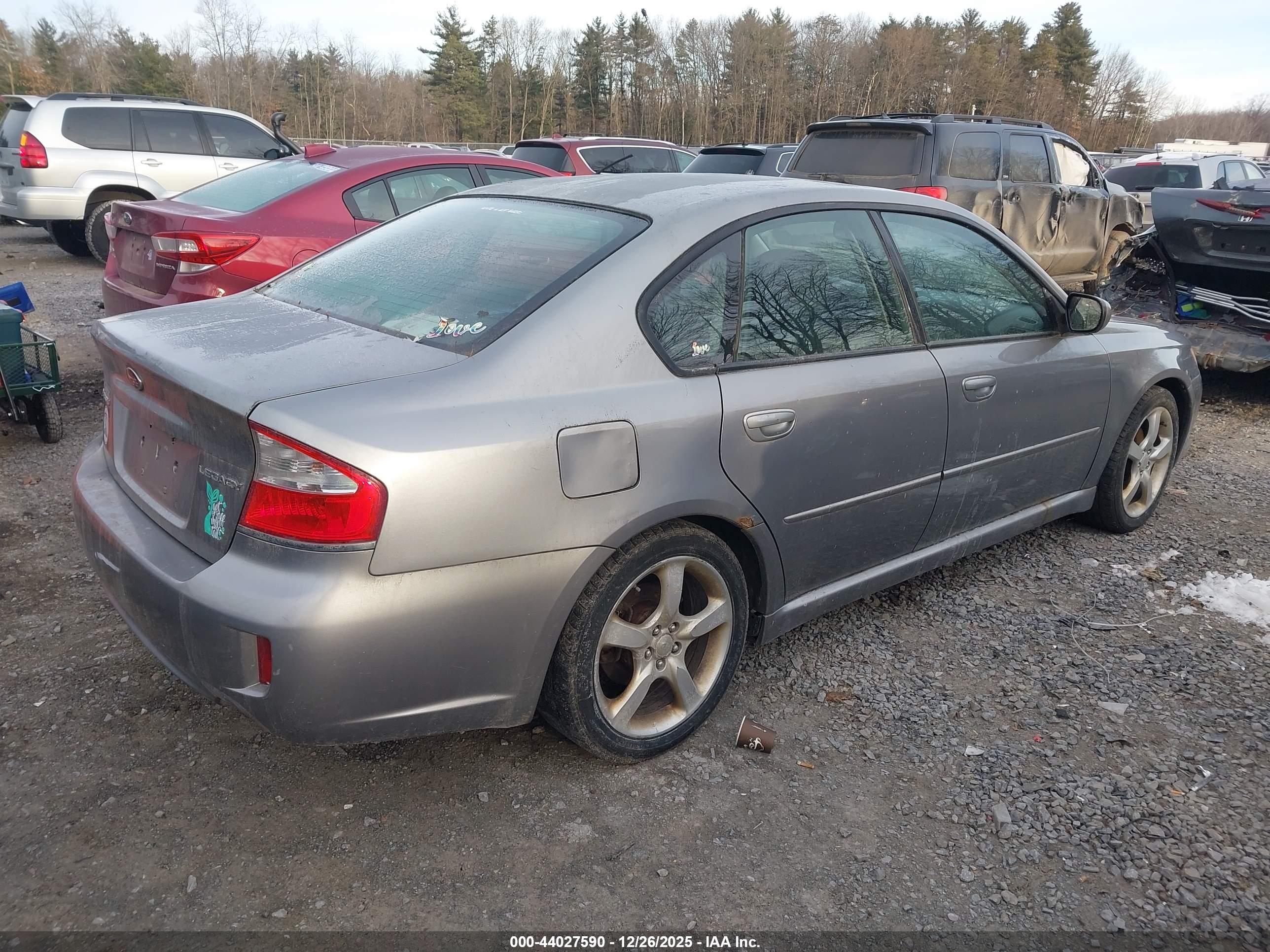 SUBARU LEGACY image 4