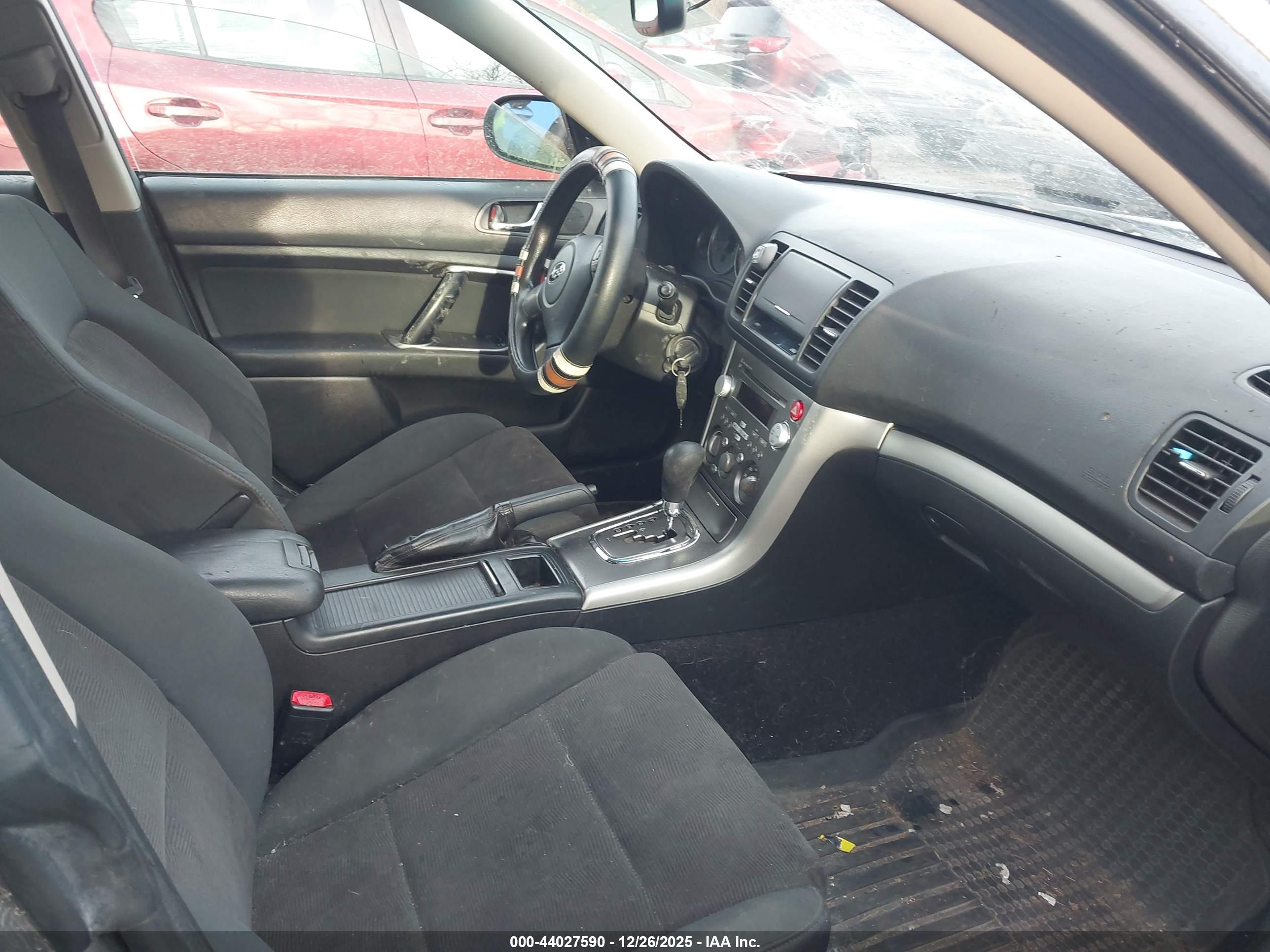 SUBARU LEGACY image 5