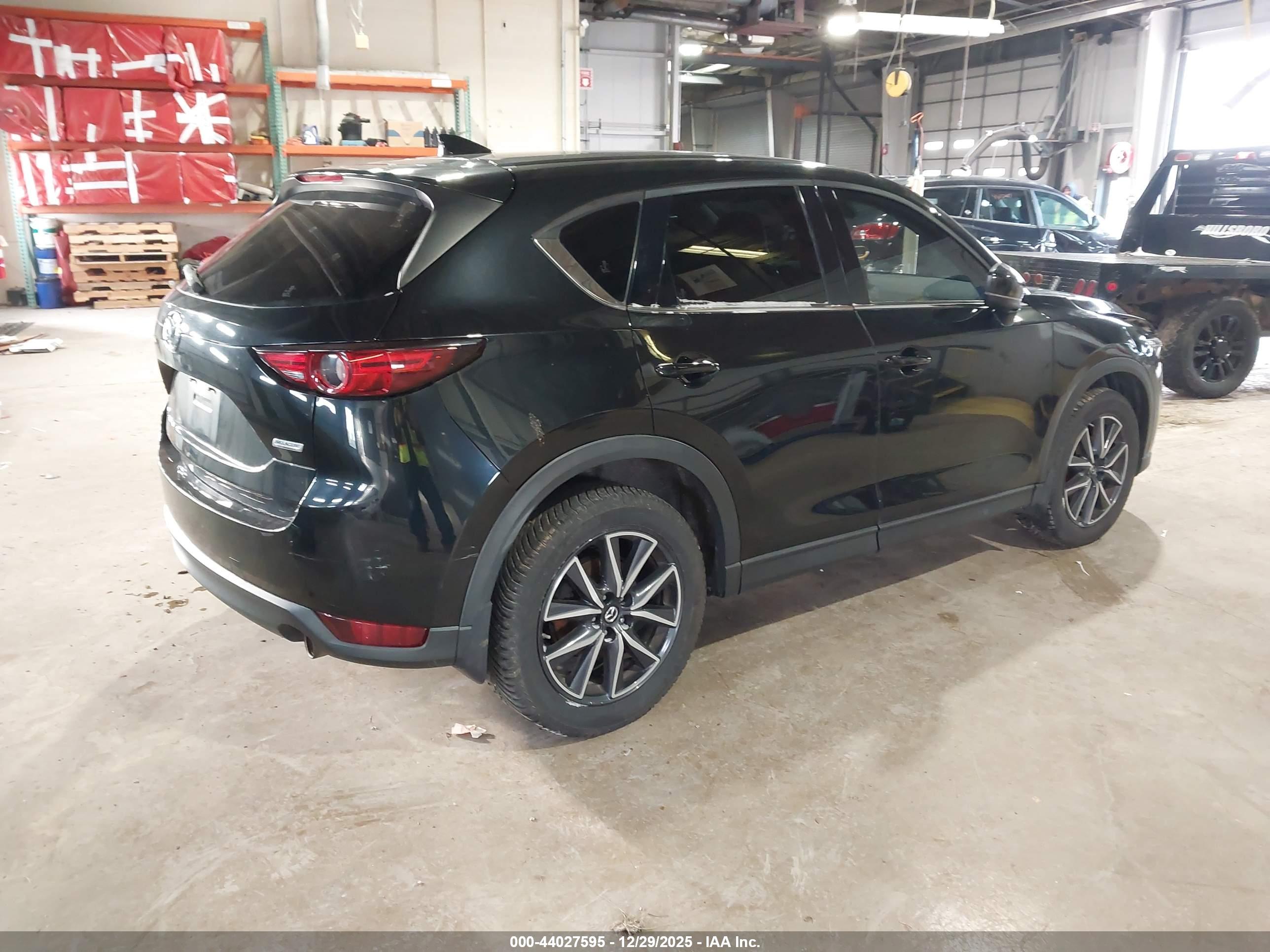 MAZDA CX-5 image 4