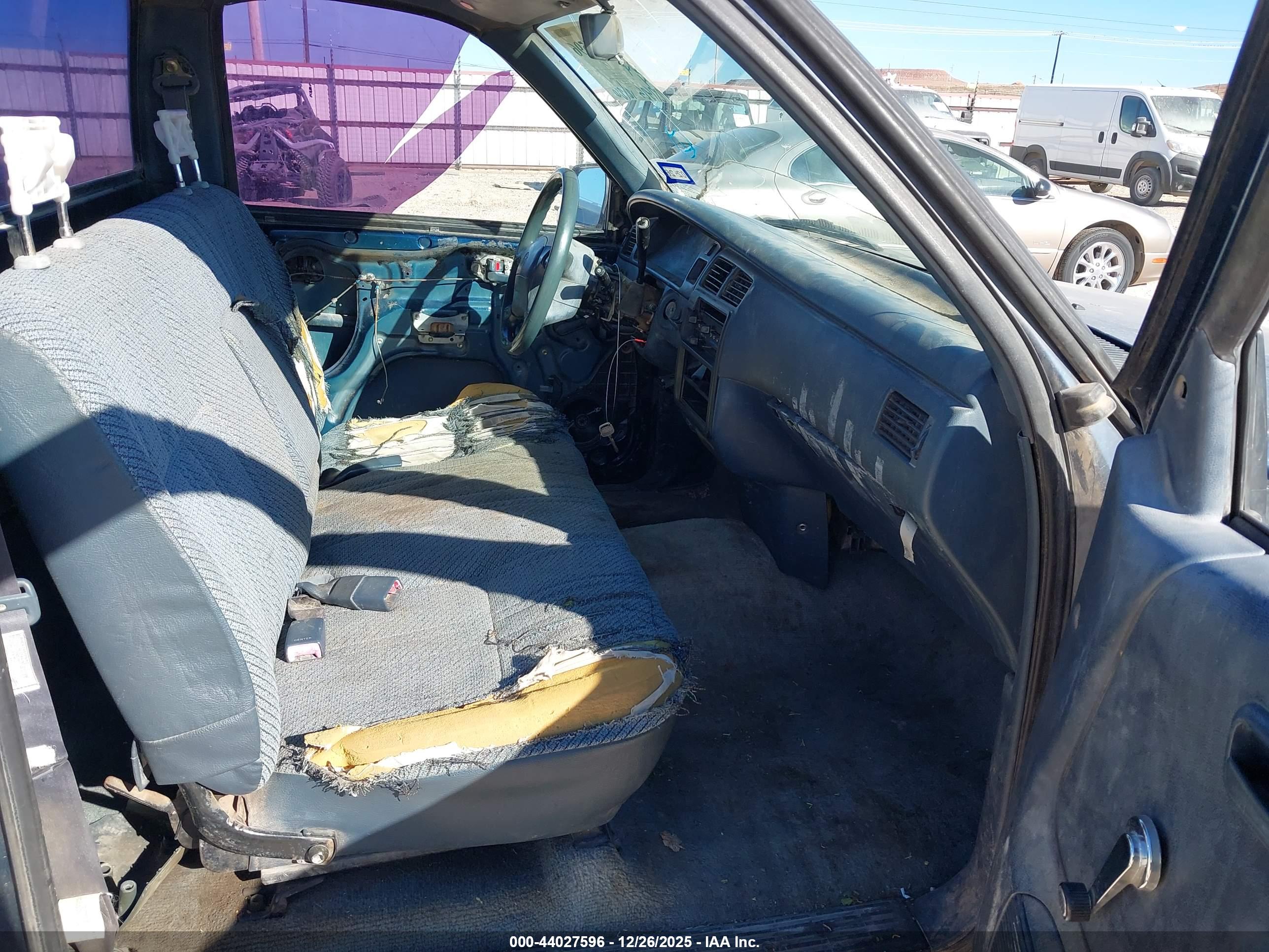 TOYOTA T100 image 5