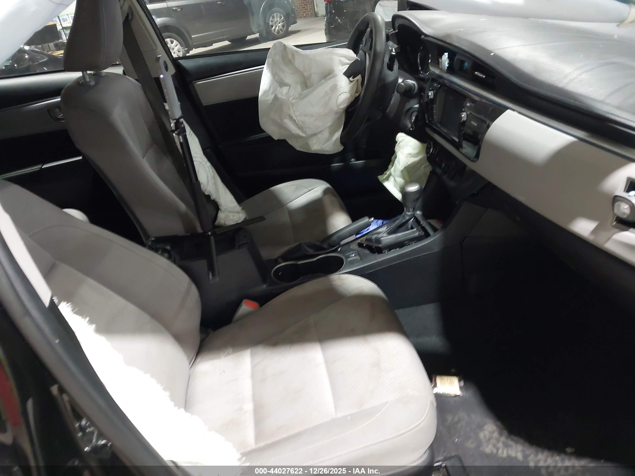 TOYOTA COROLLA image 5