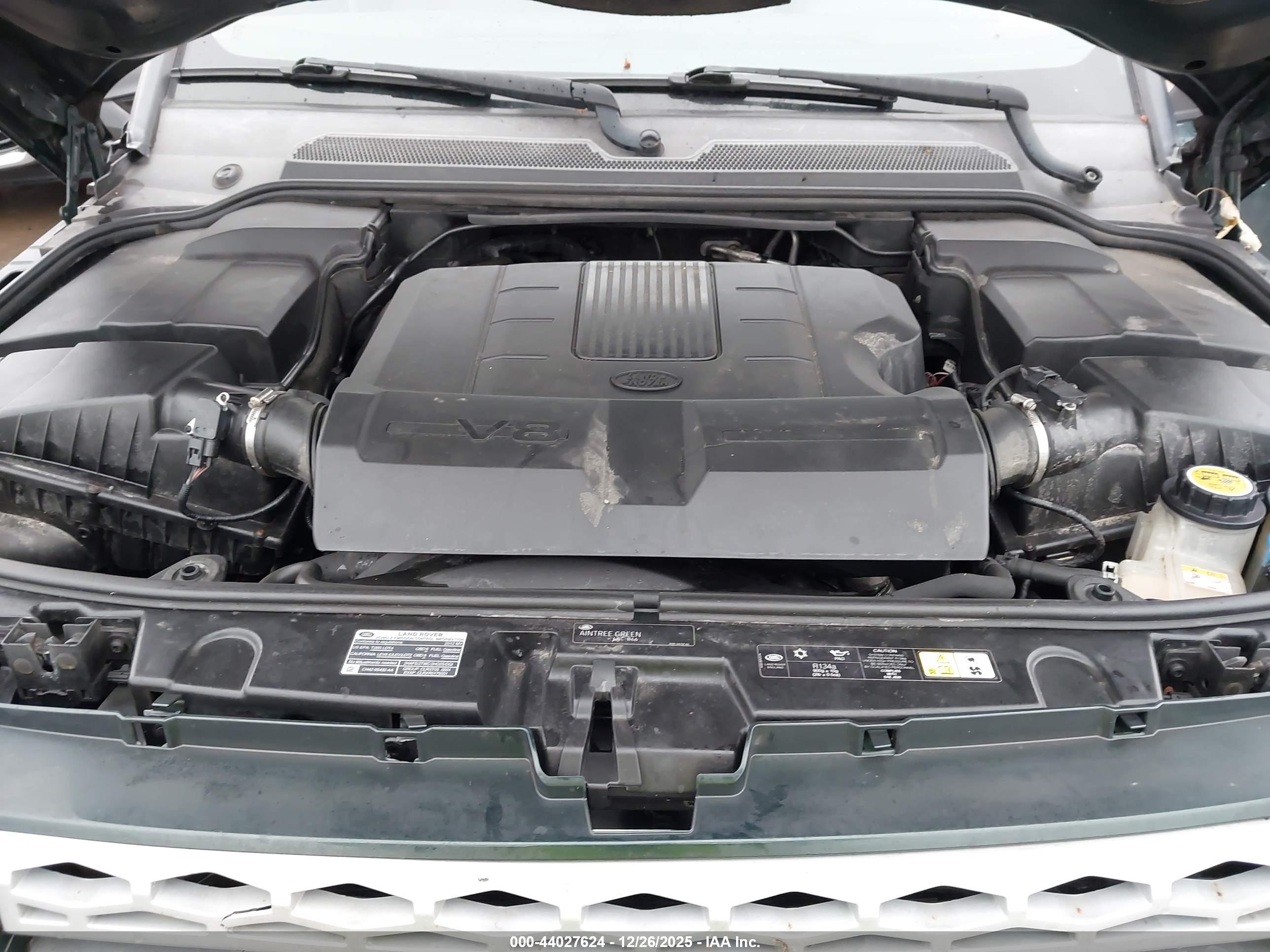 LAND ROVER image 10