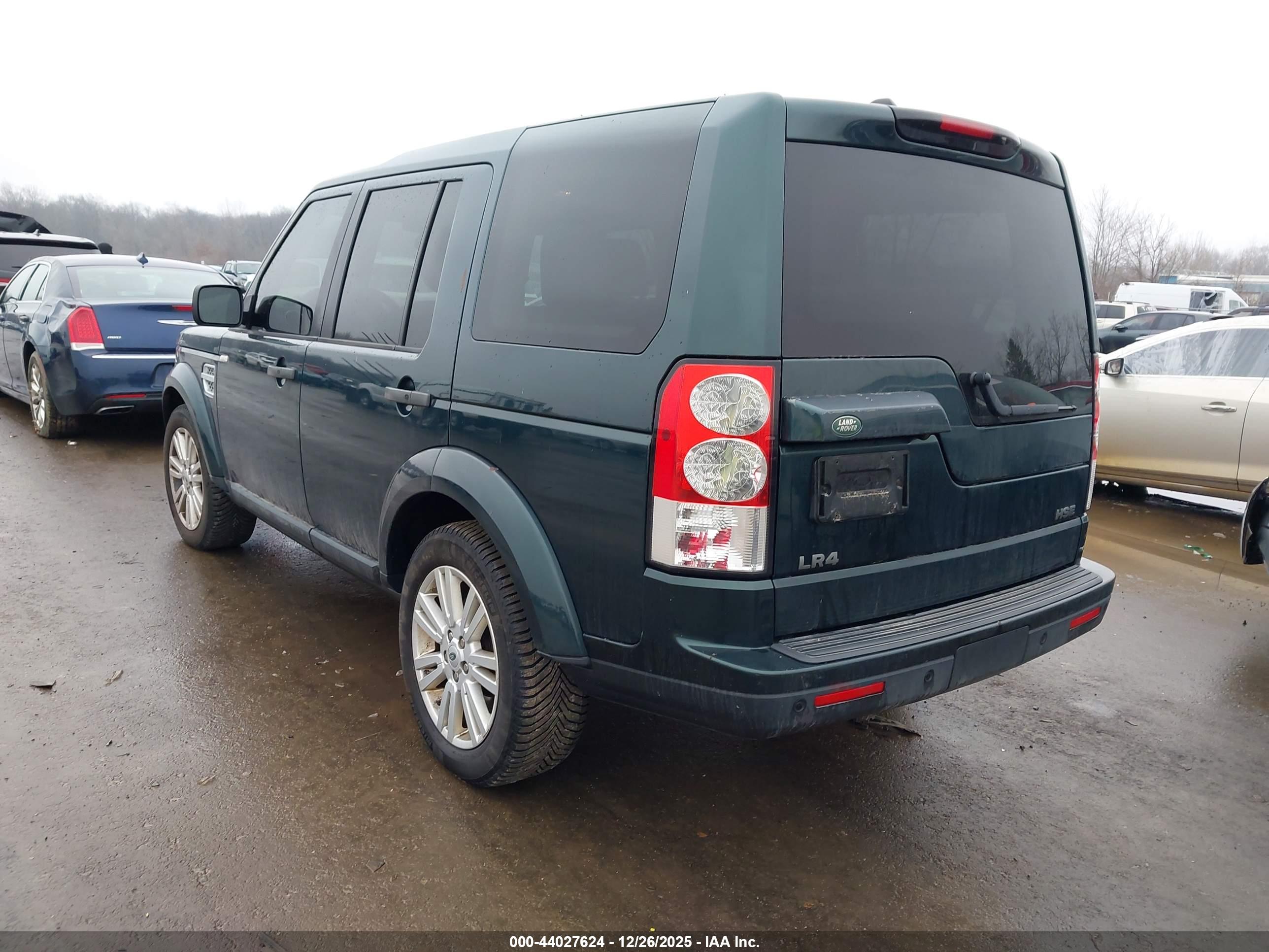 LAND ROVER image 3