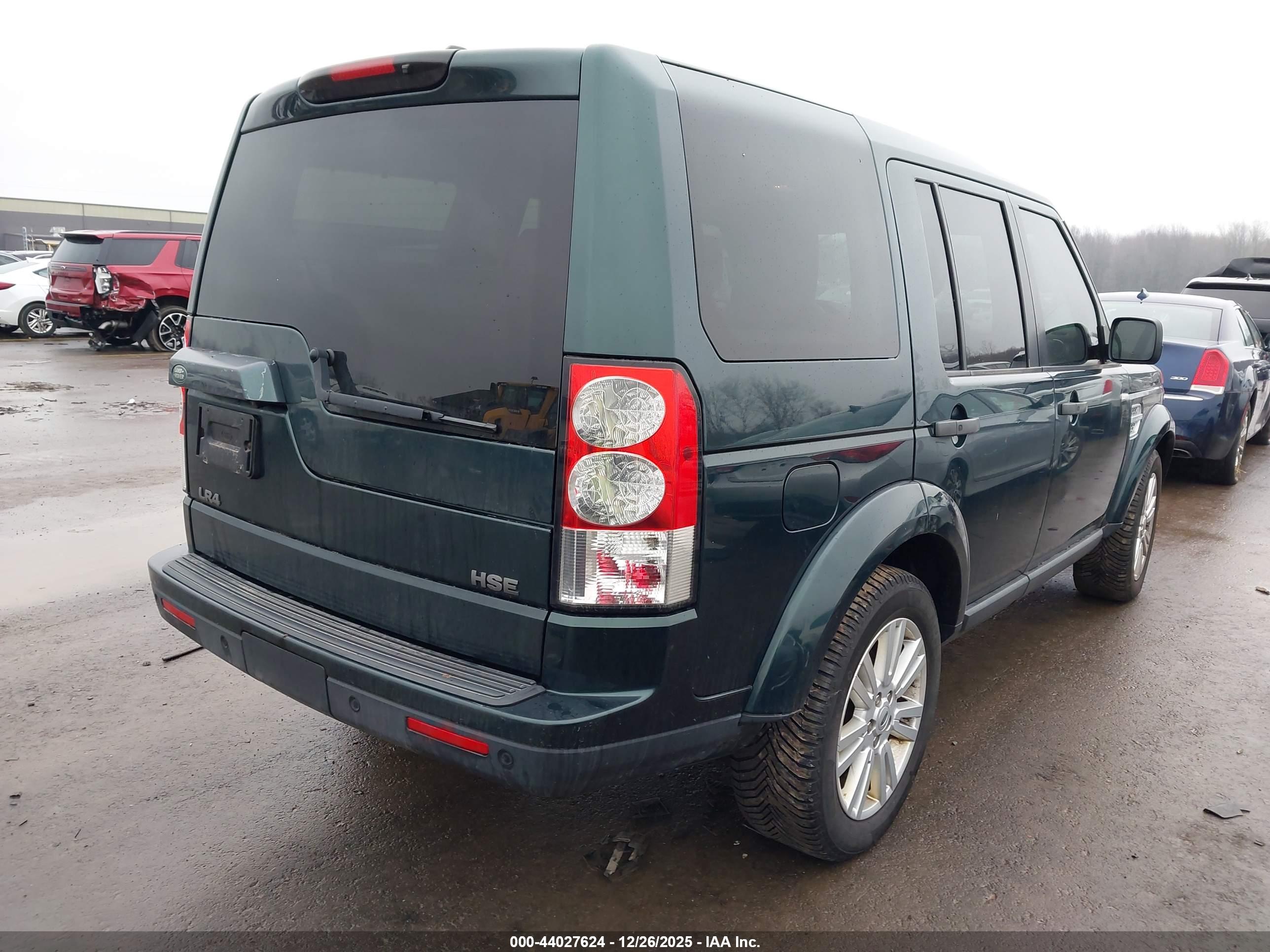 LAND ROVER image 4