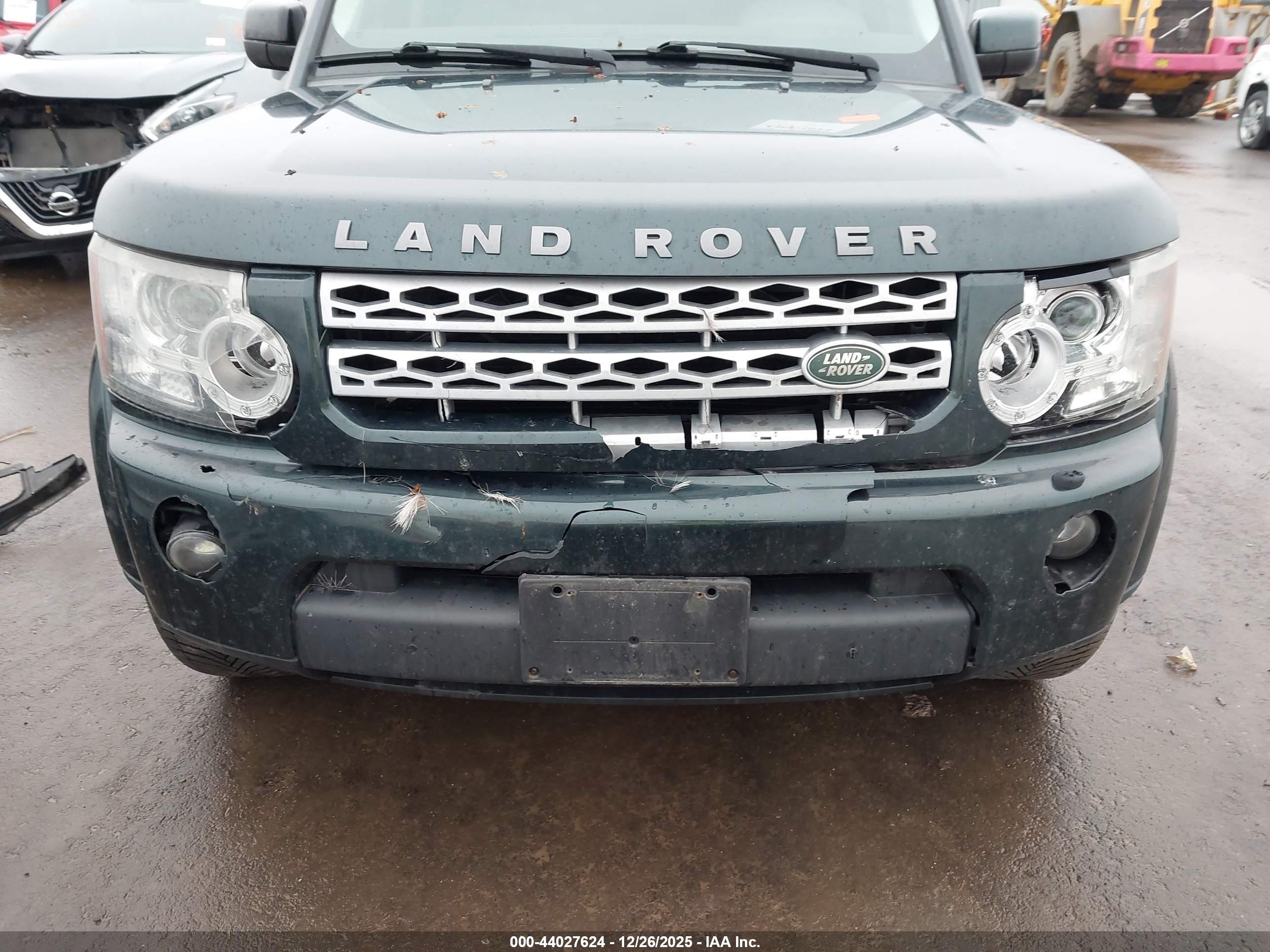 LAND ROVER image 6