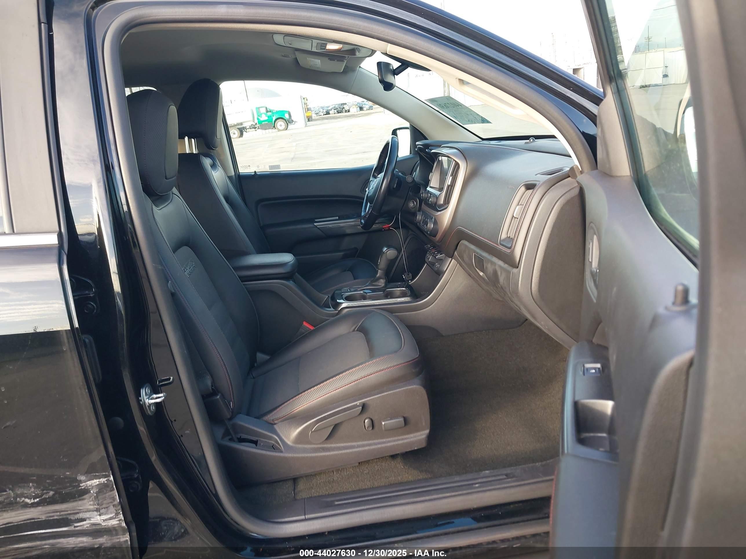 GMC CANYON image 5