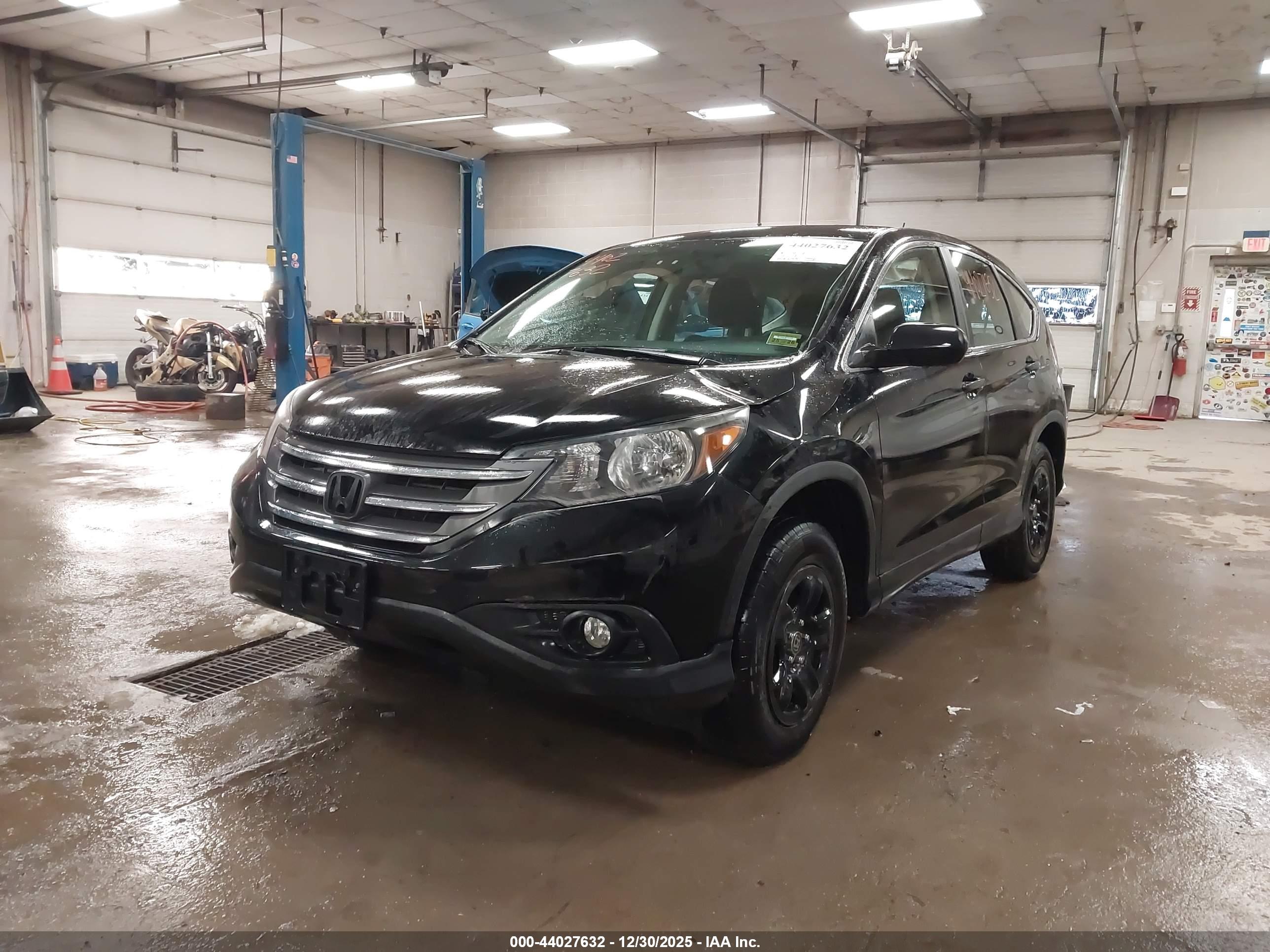 HONDA CR-V image 2