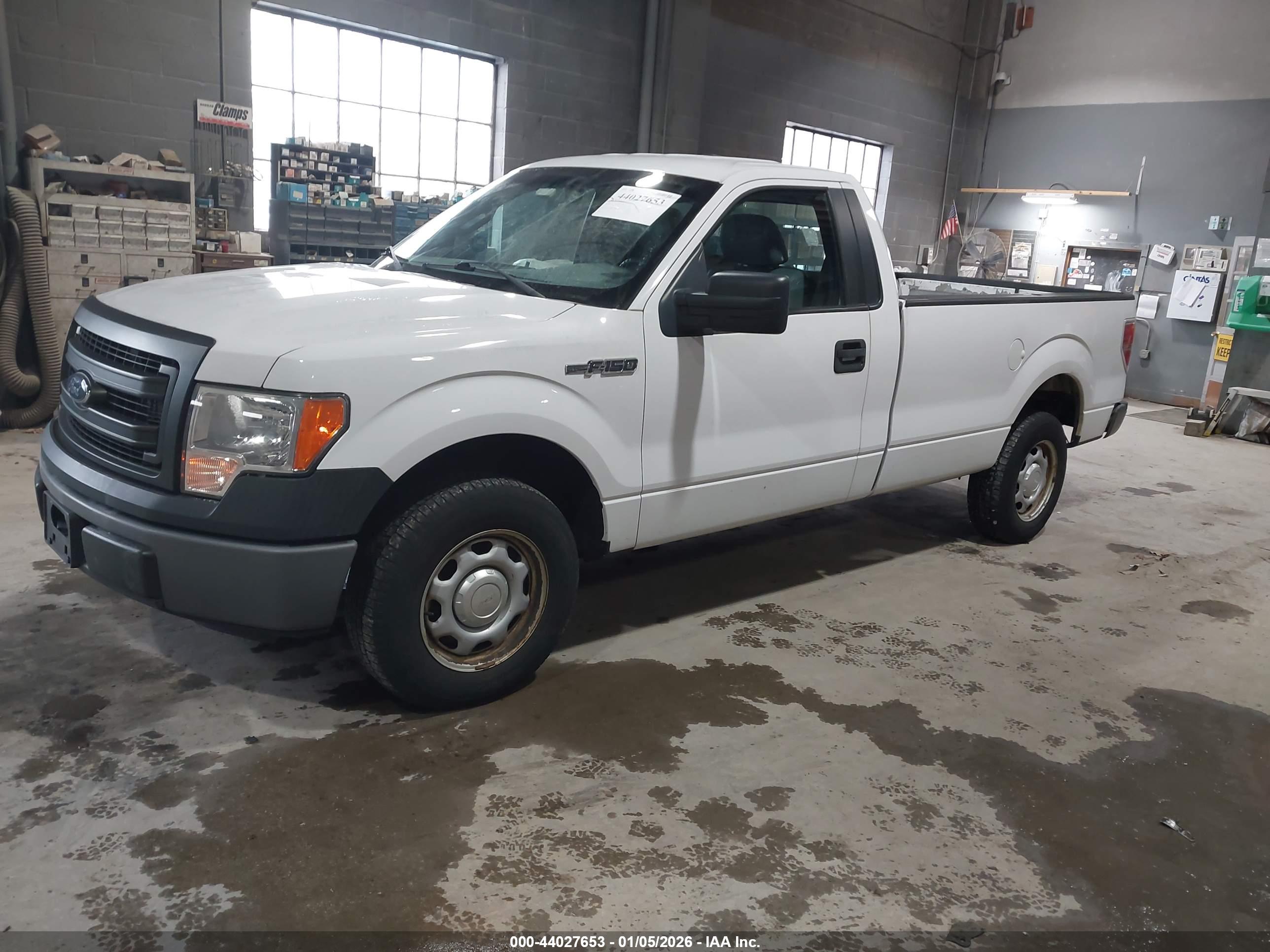 FORD F-150 image 2