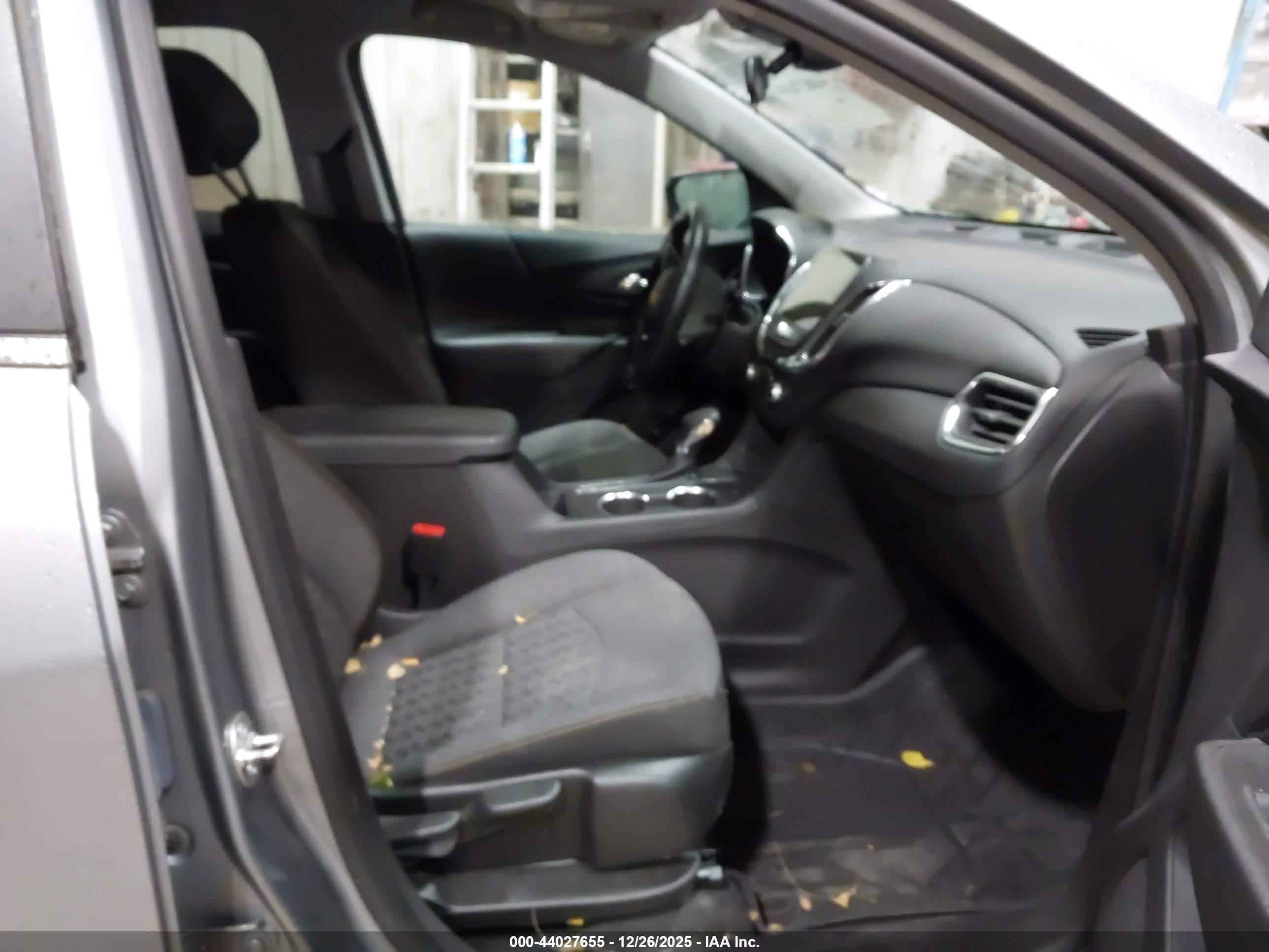 CHEVROLET EQUINOX image 5