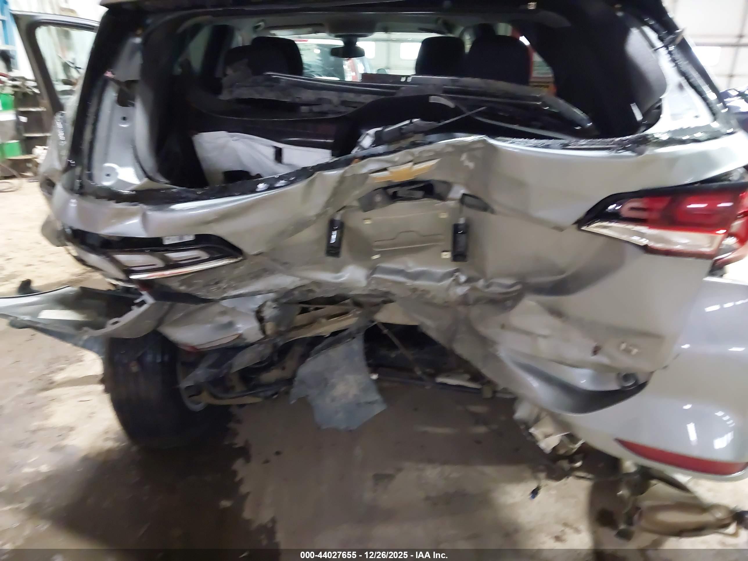 CHEVROLET EQUINOX image 6