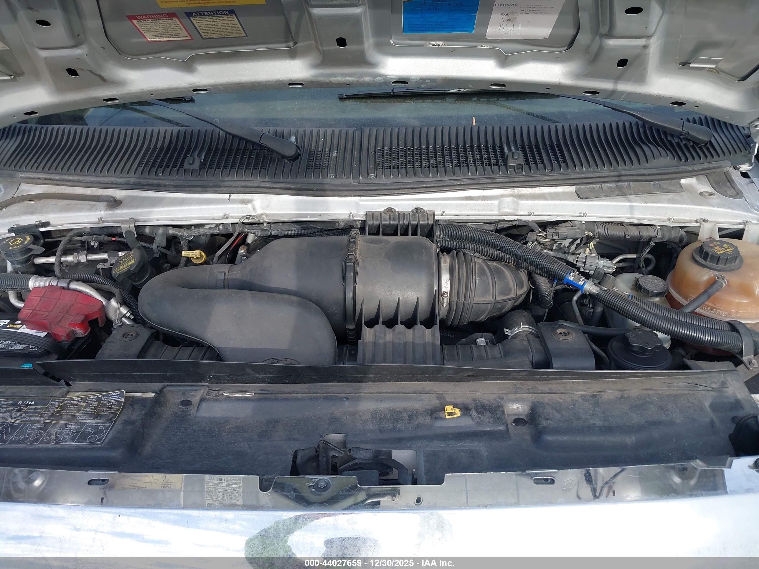 FORD E-450 image 10
