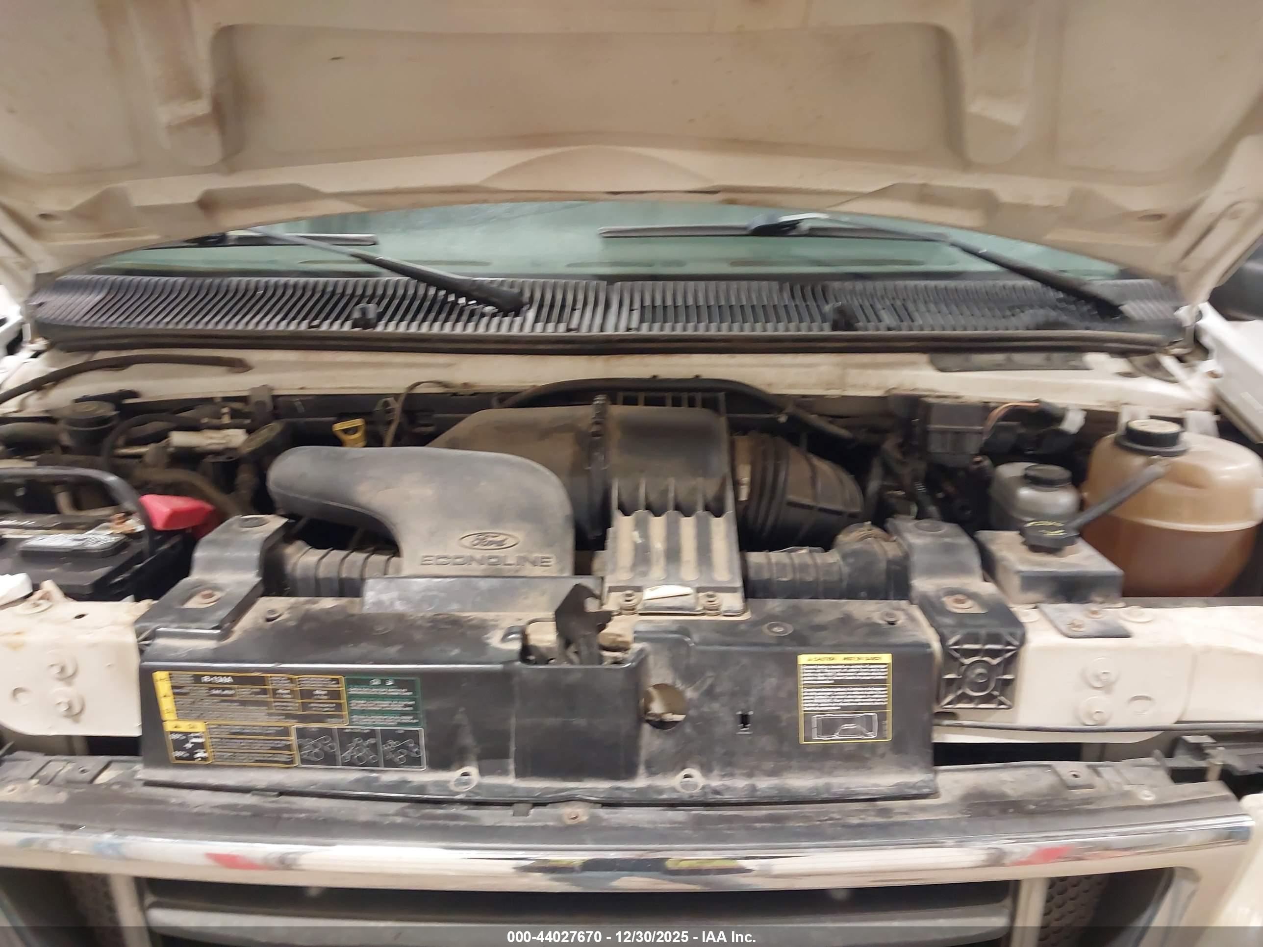 FORD E-250 image 10