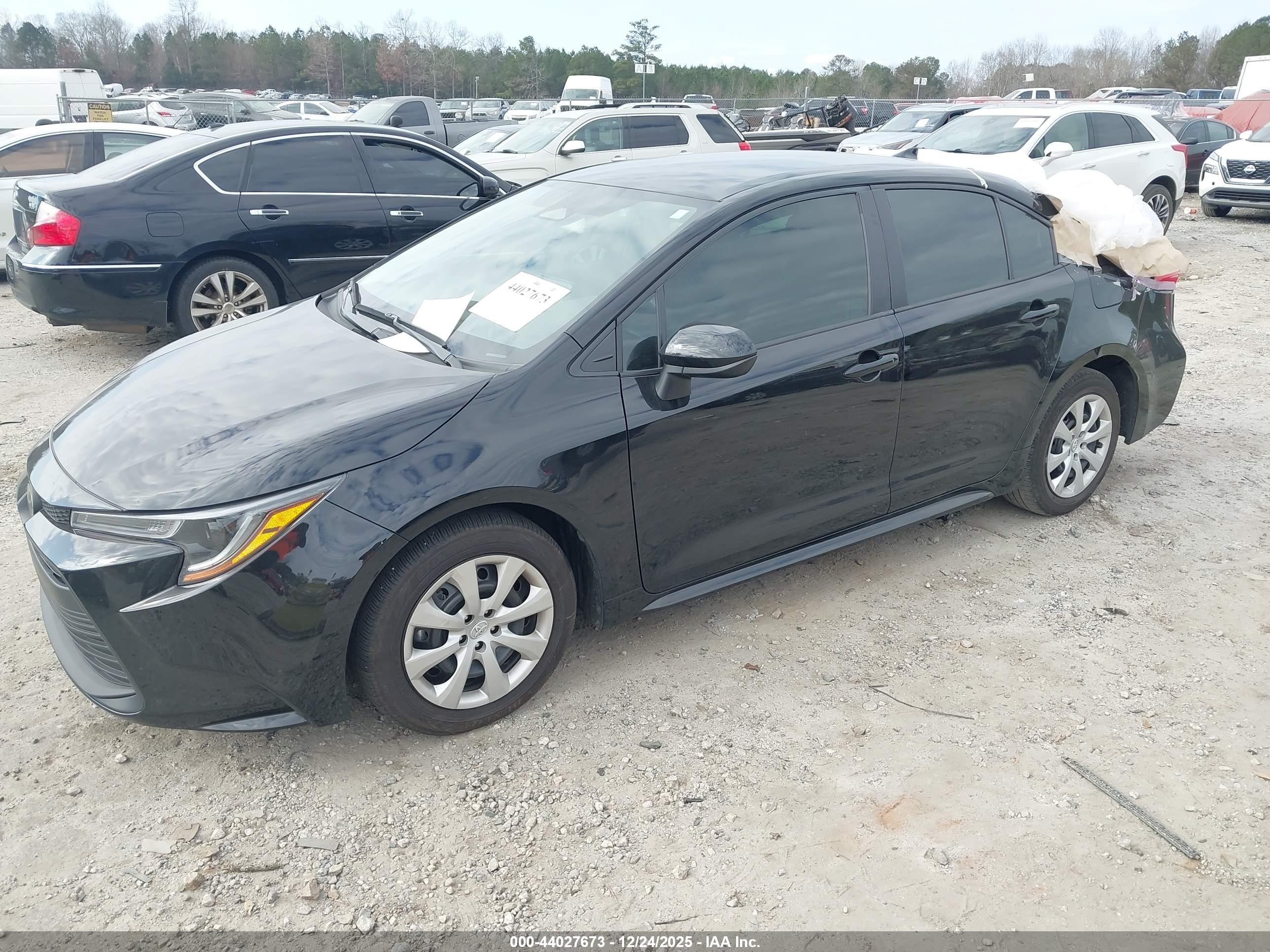 TOYOTA COROLLA image 2
