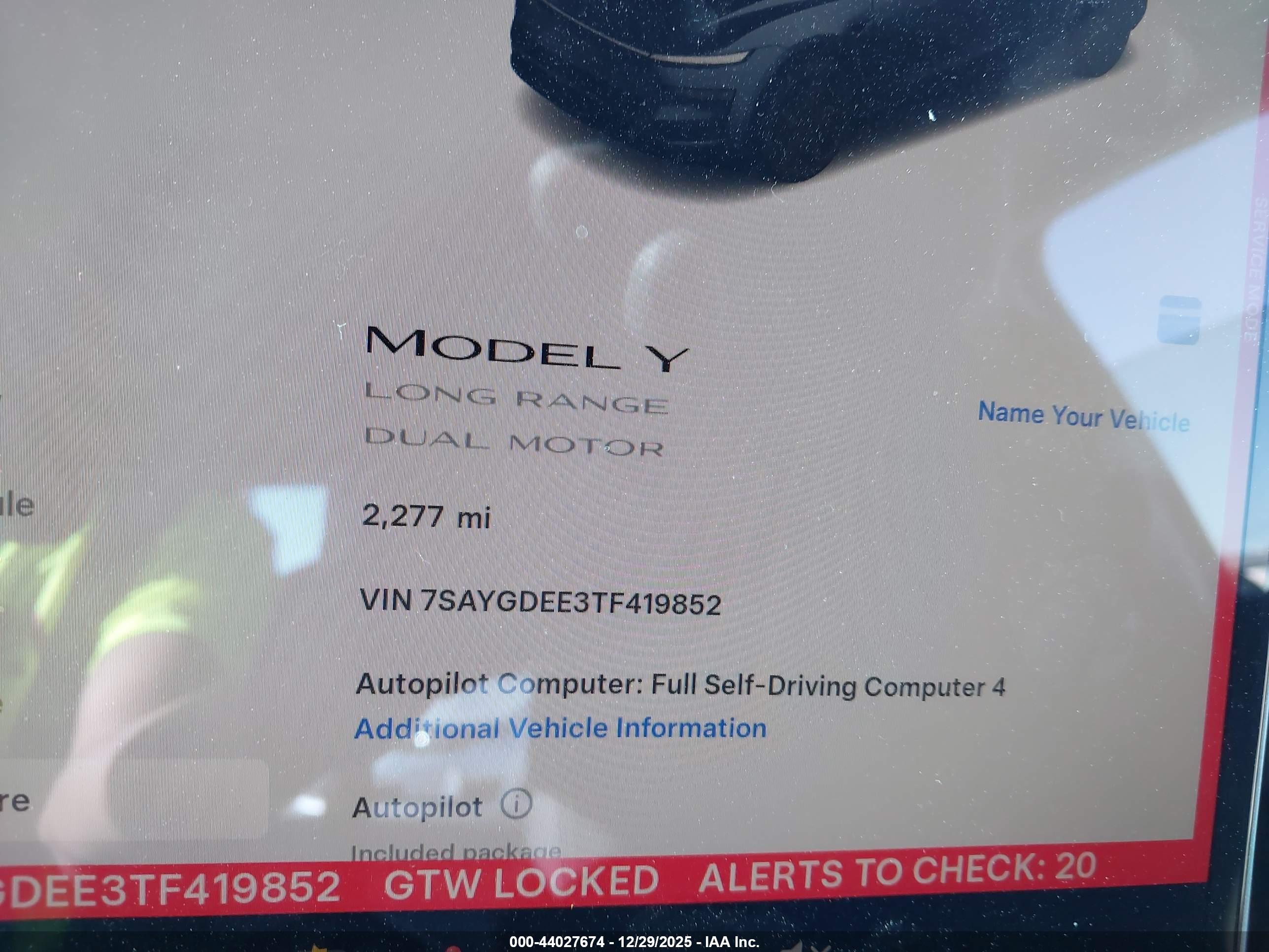TESLA MODEL image 7
