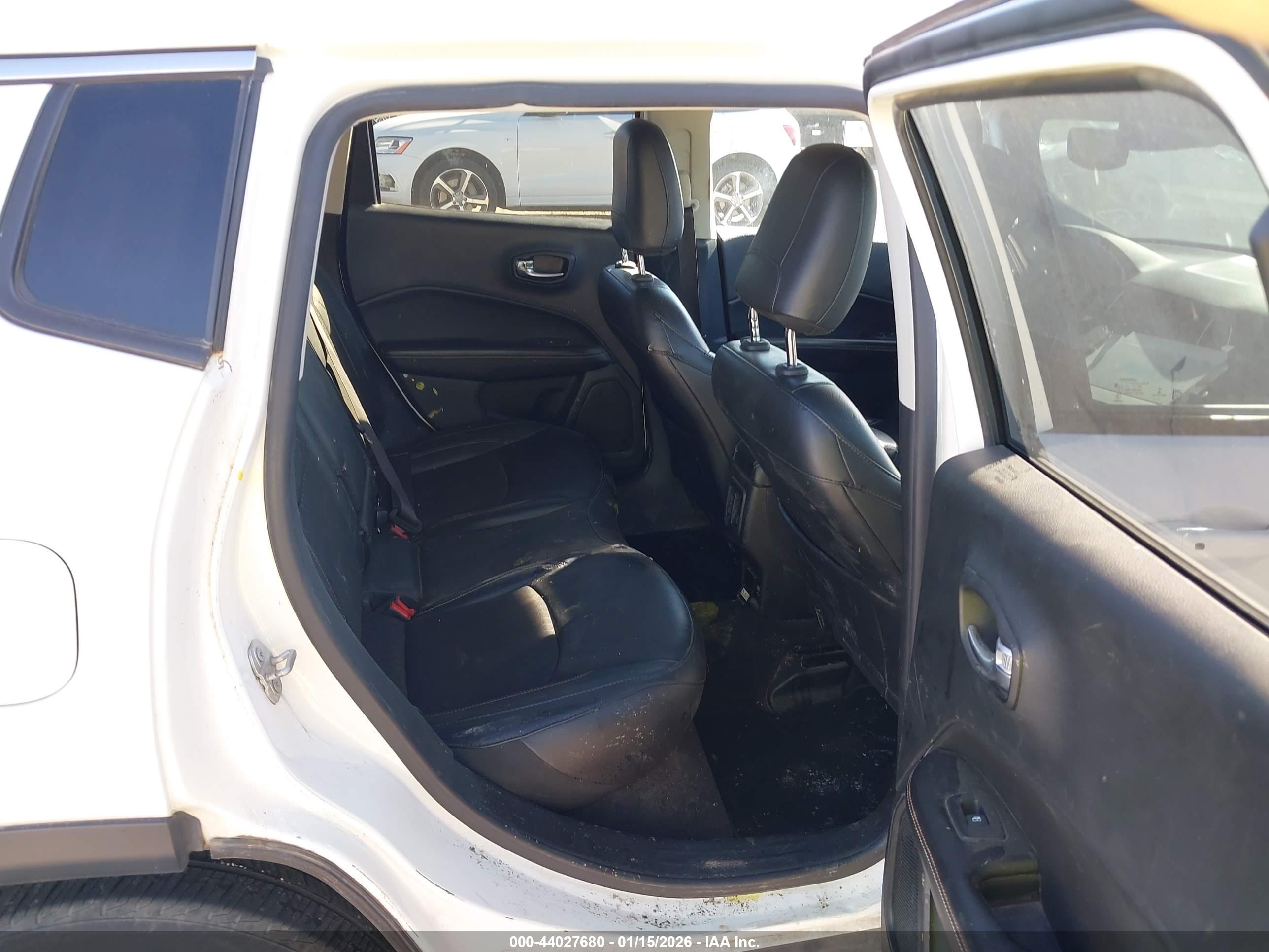 JEEP COMPASS image 8