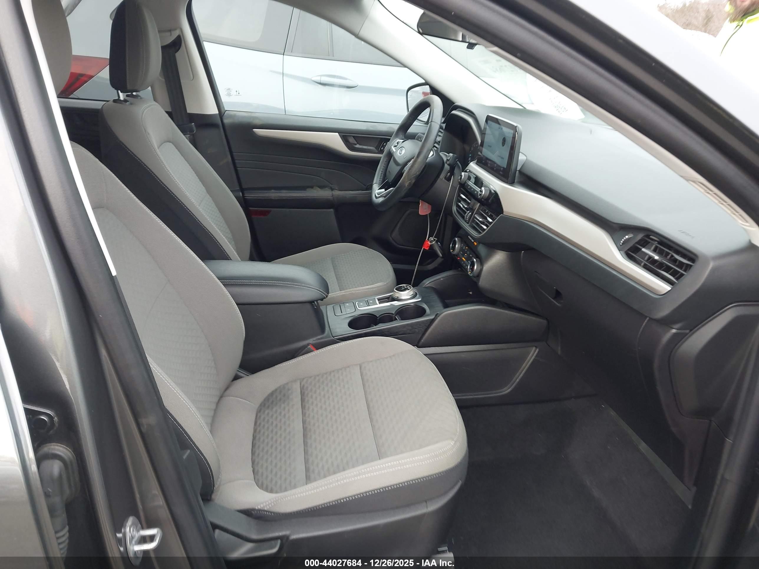 FORD ESCAPE image 5