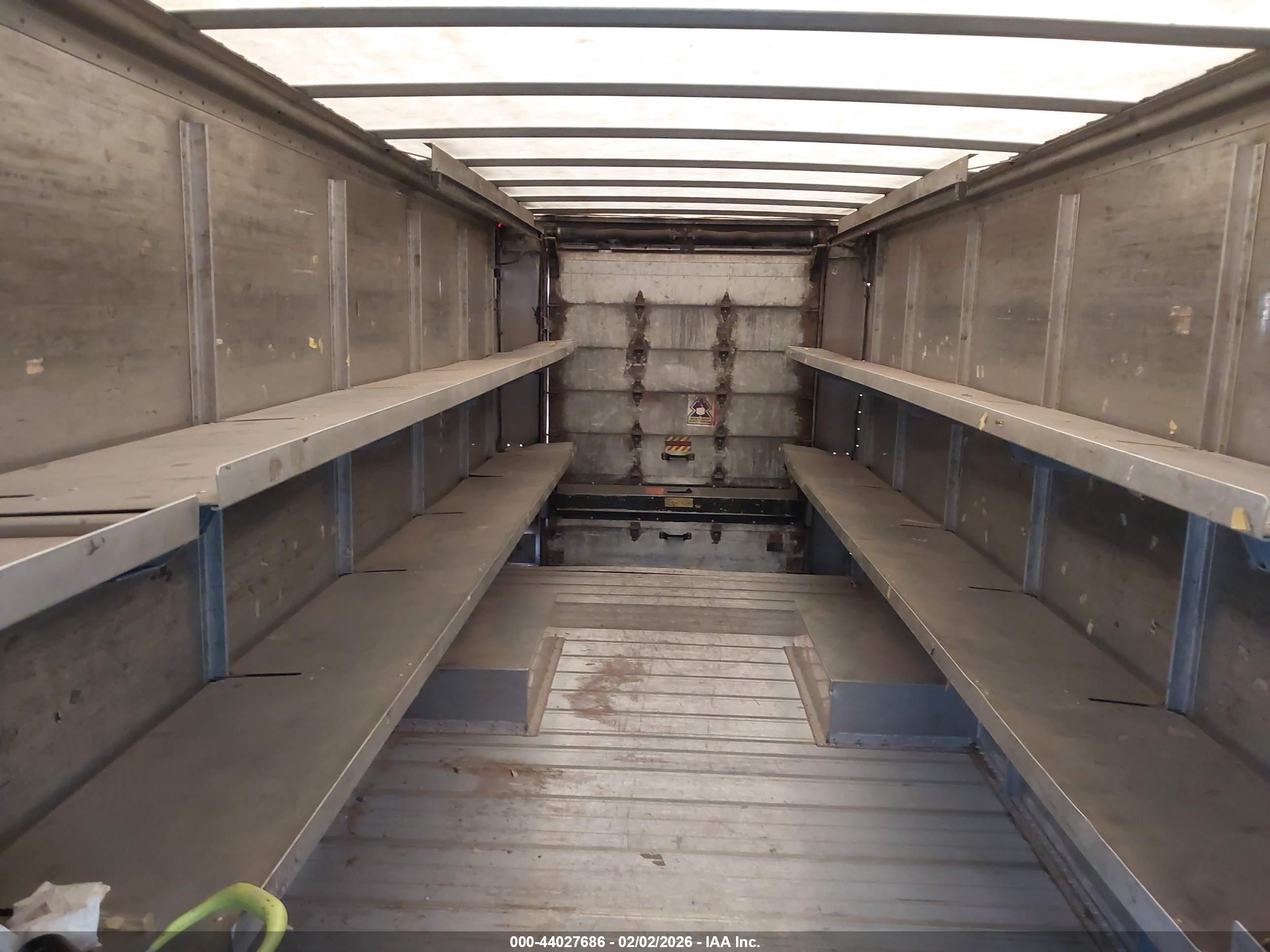 FREIGHTLINER CHASSIS image 8