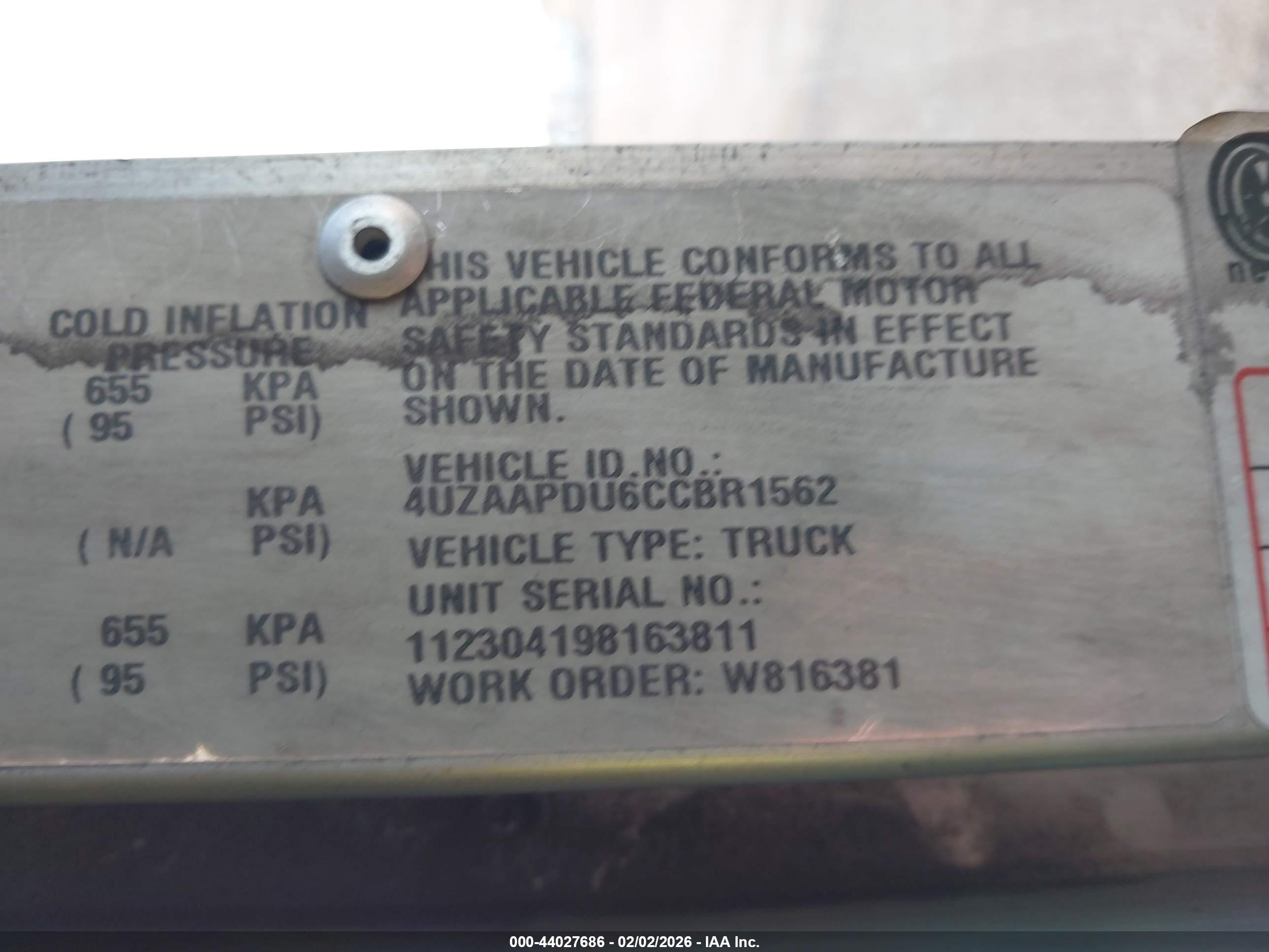 FREIGHTLINER CHASSIS image 9