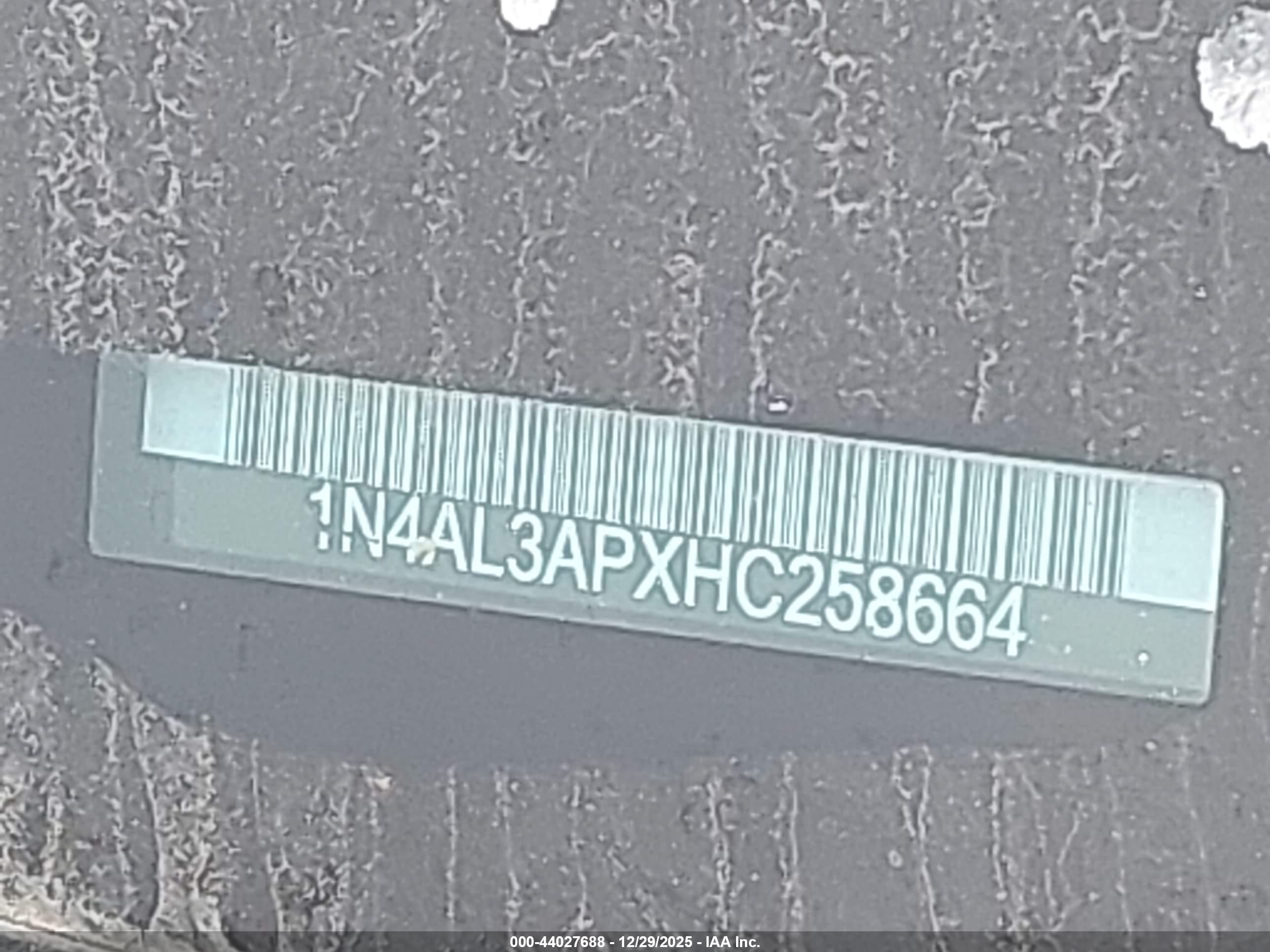 NISSAN ALTIMA image 9